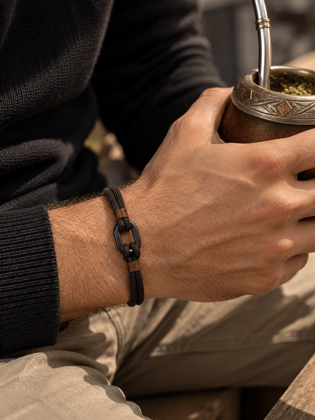 Pulsera de cordón marrón