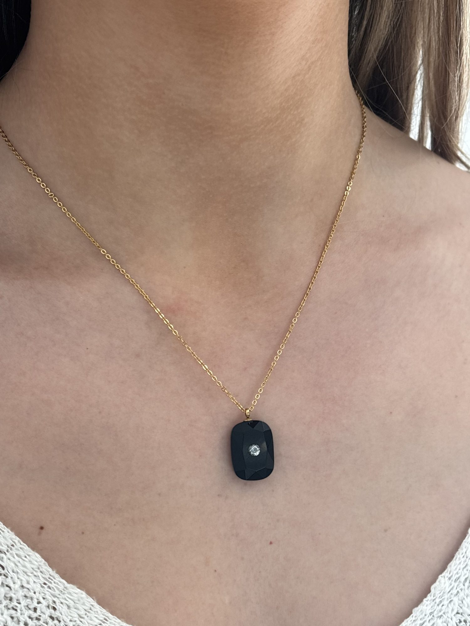 Collar Petra