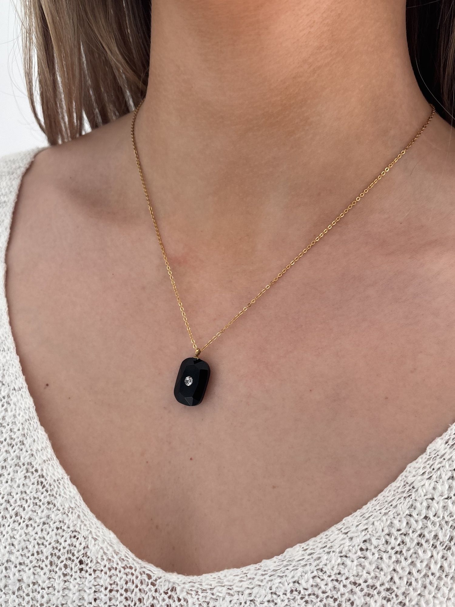 Collar Petra