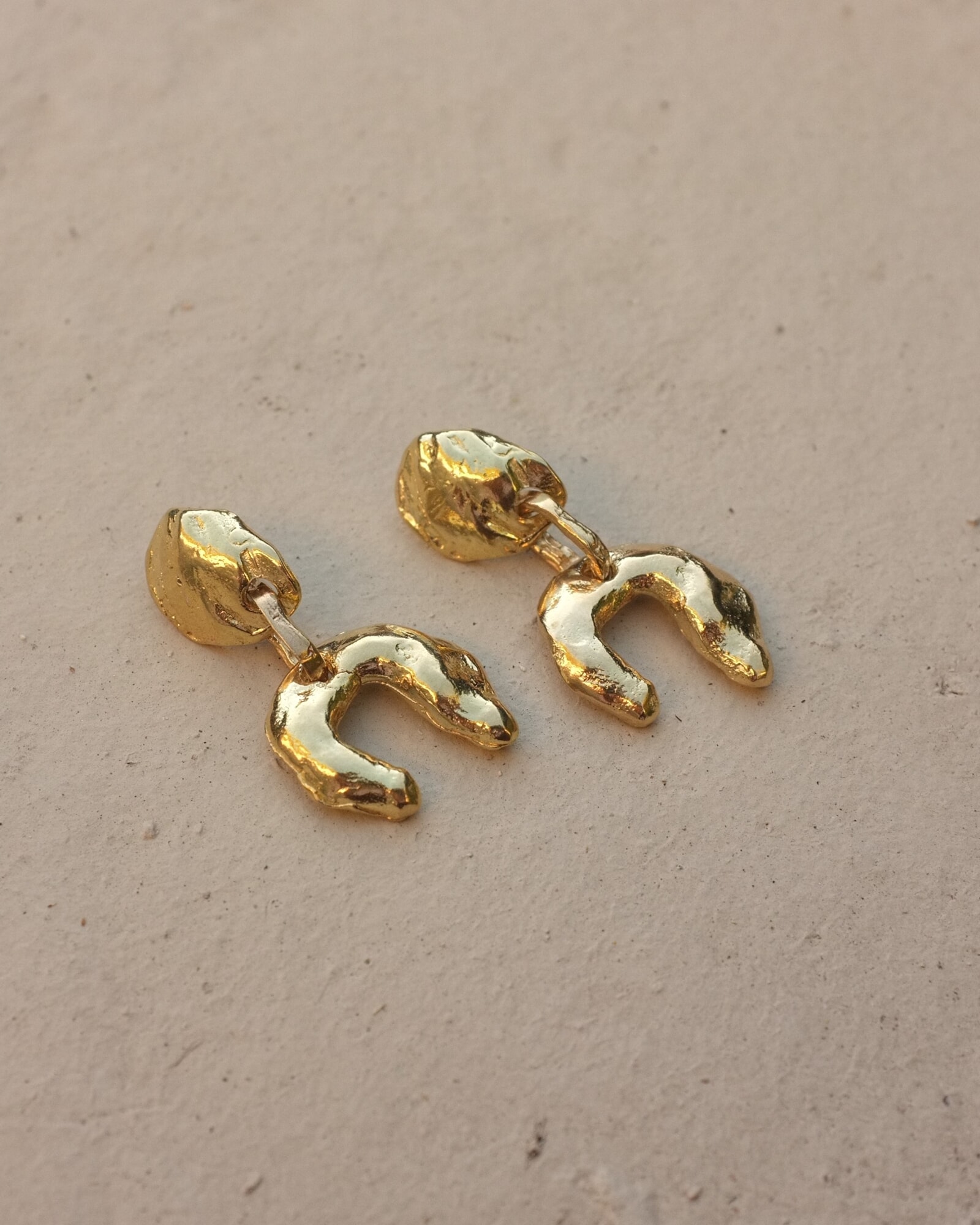 AROS TRIBU