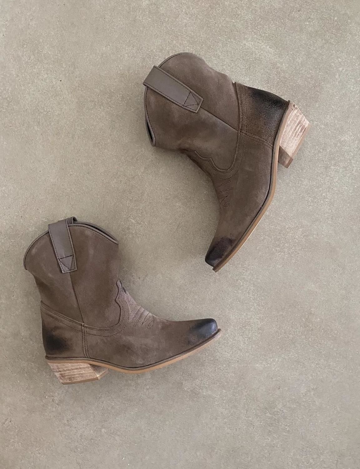 BOTA WEST