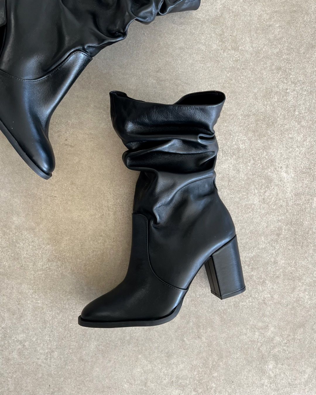 Bota Isidro.