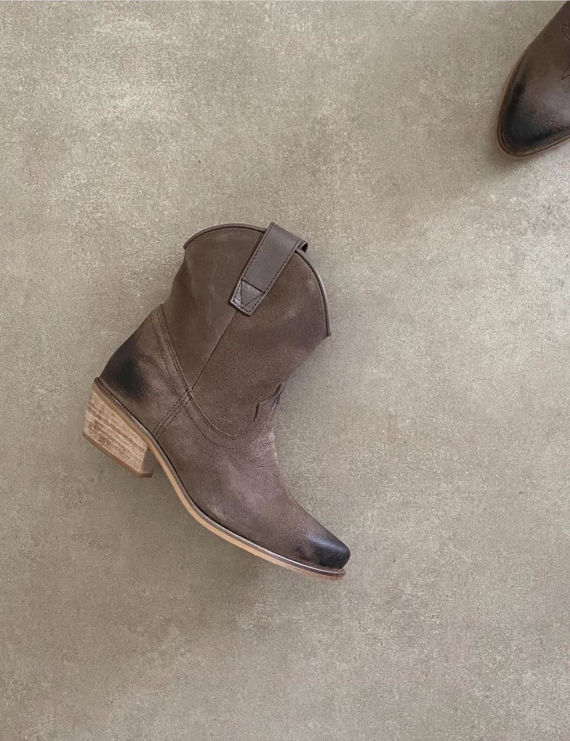 BOTA WEST