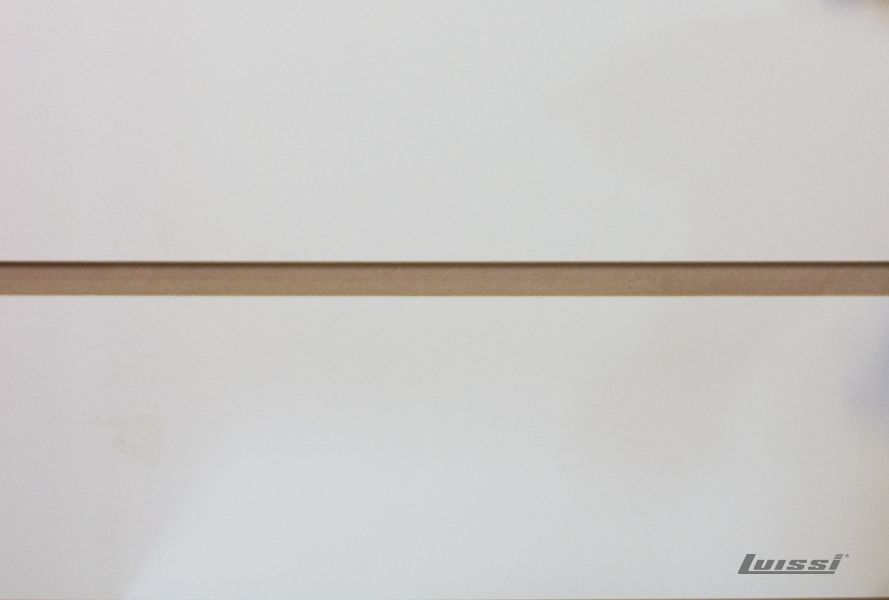 Tablero MDF Slotwall Eurodekor Ranurado Blanco 18 mm Egger