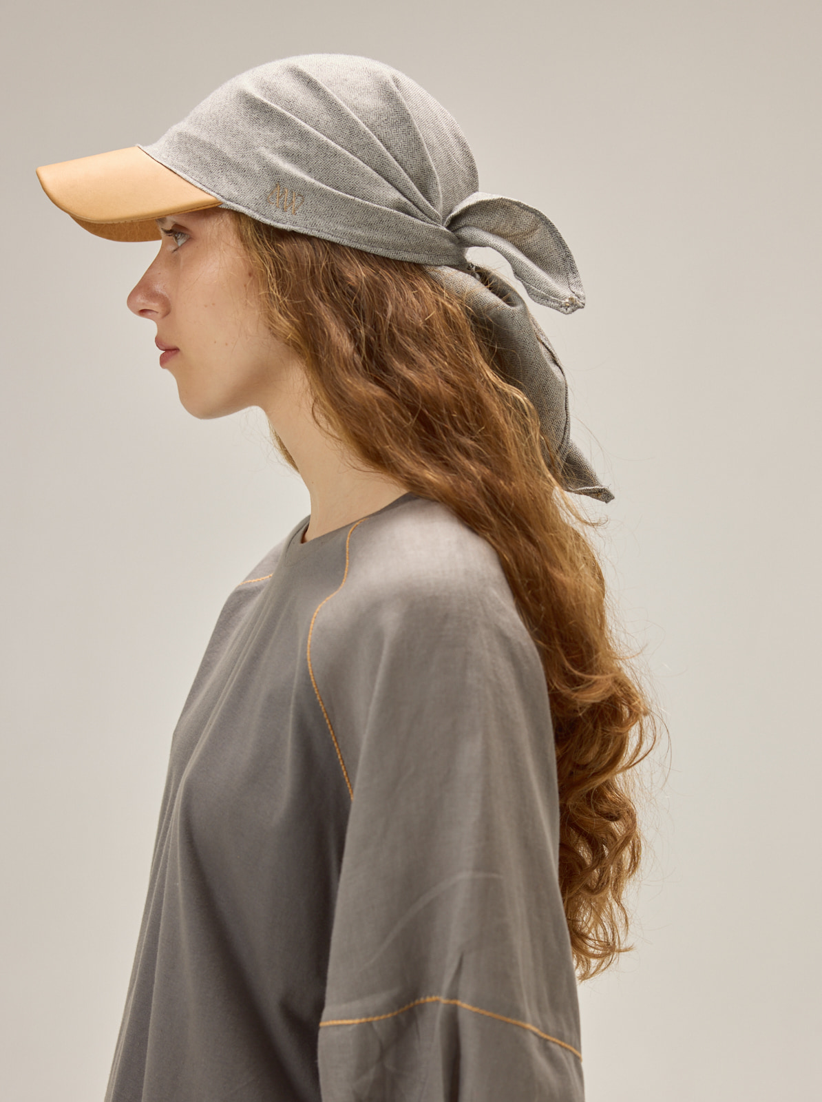 GORRO PAÑUELO CUERO