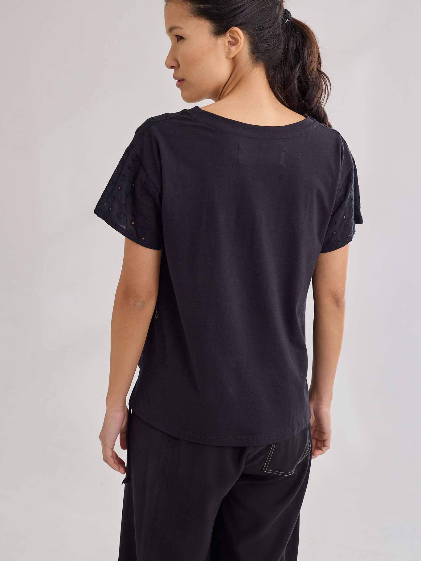 REMERA LOGI