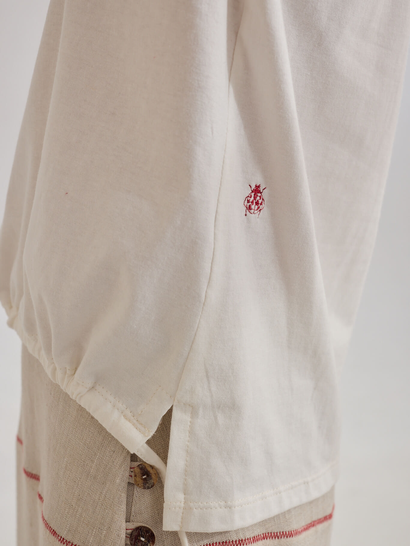 REMERA LOGI