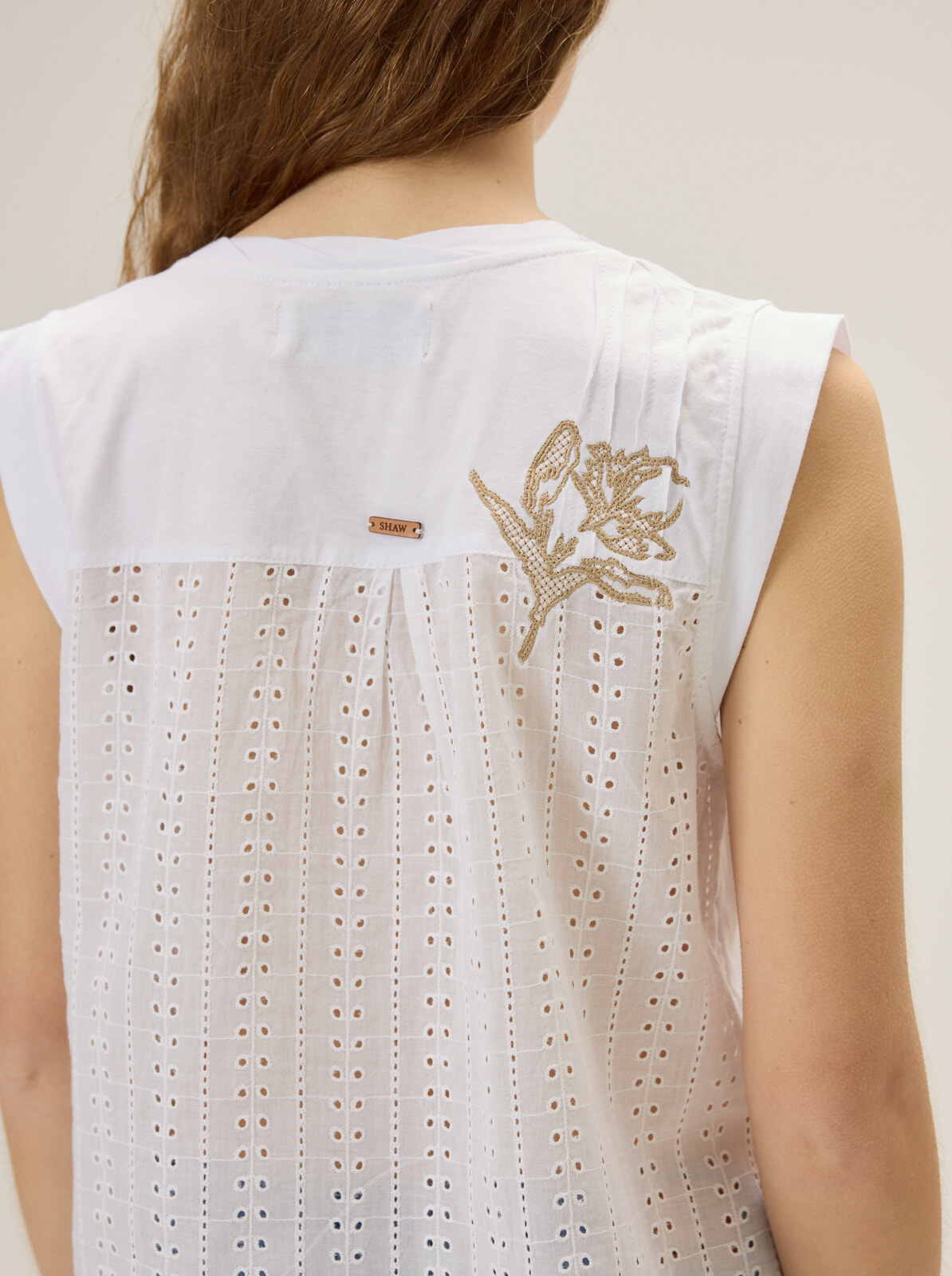 REMERA LELU