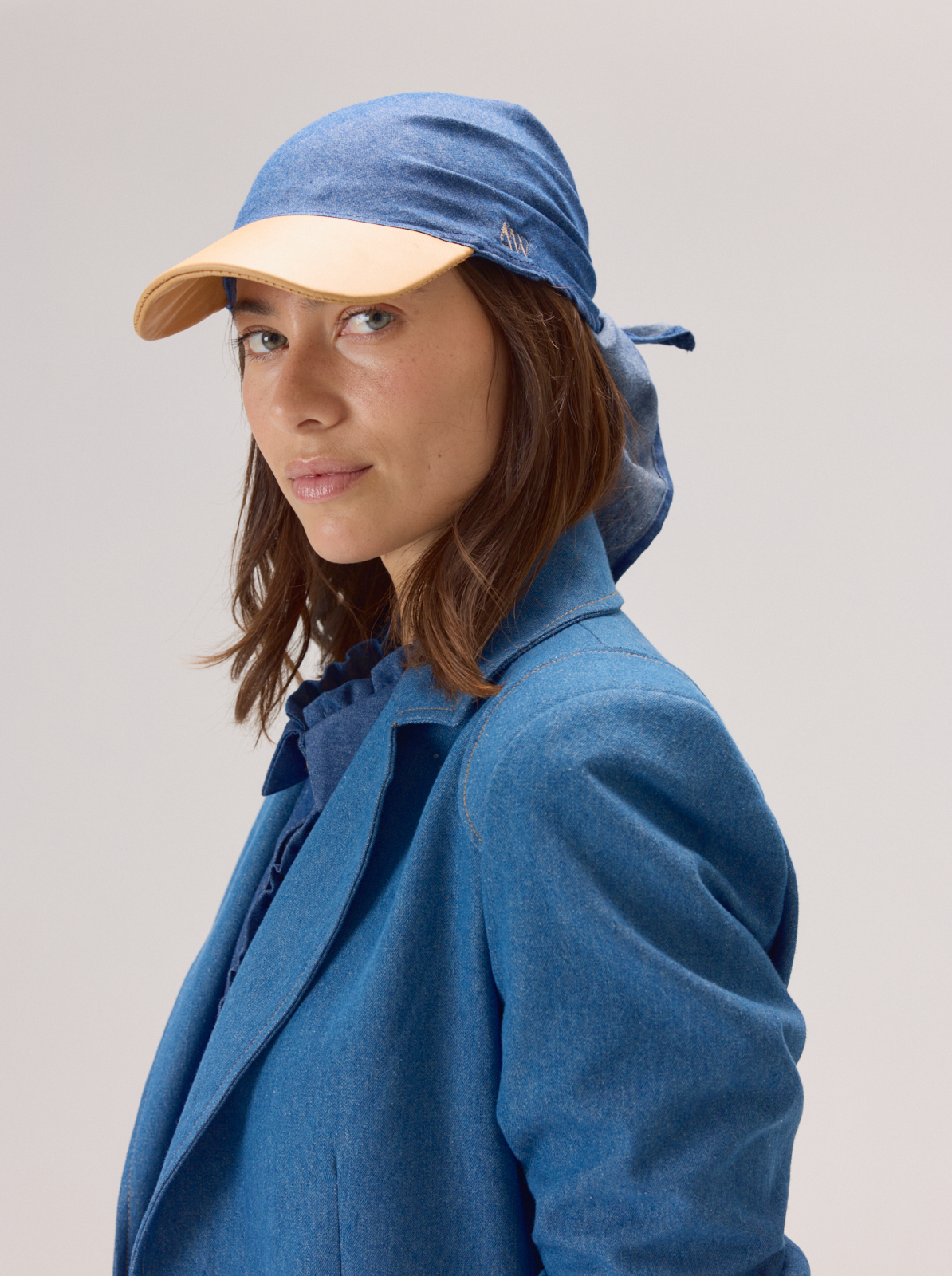 GORRO PAÑUELO CUERO