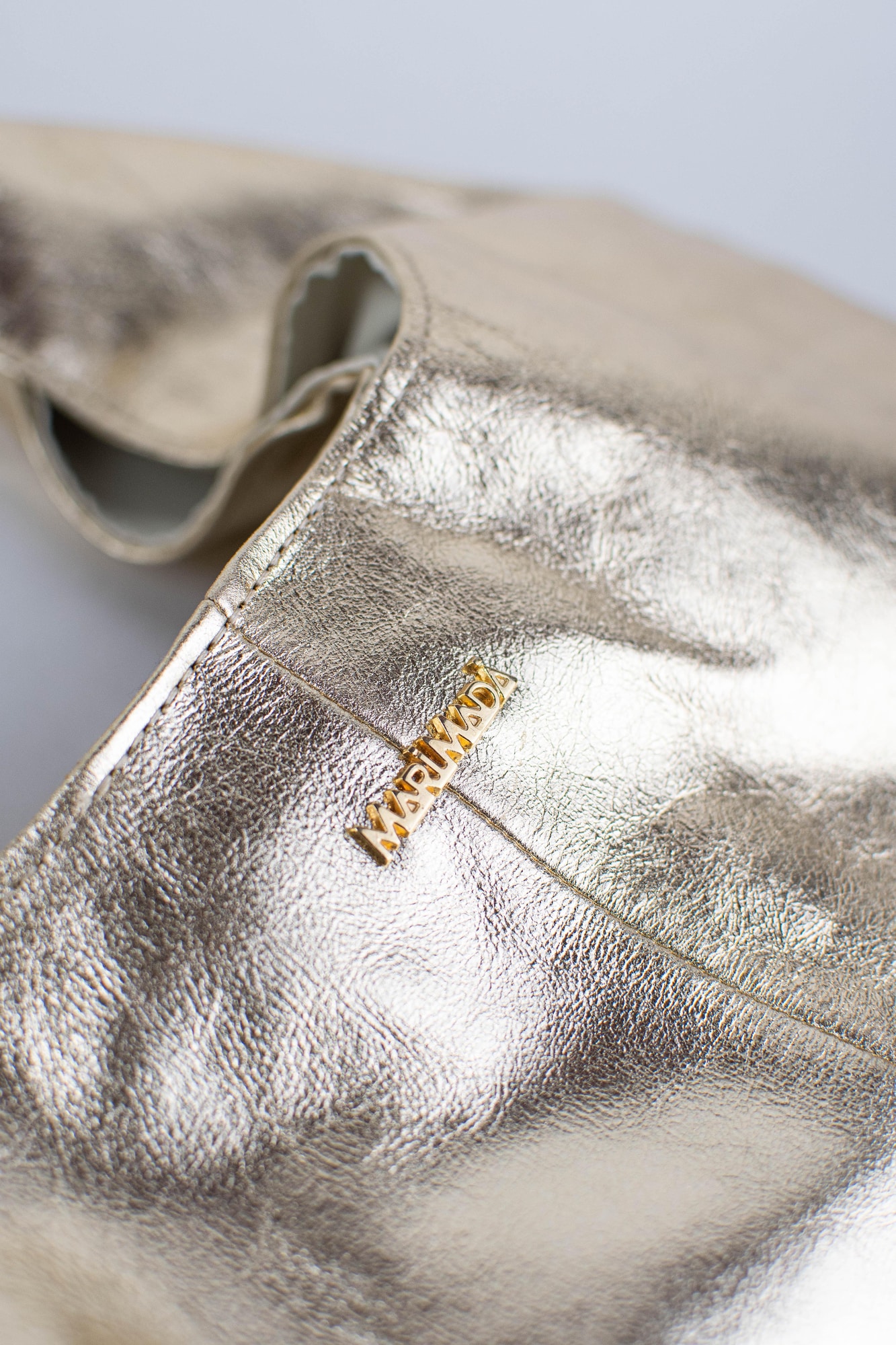 Cartera Hobo Max Atenea