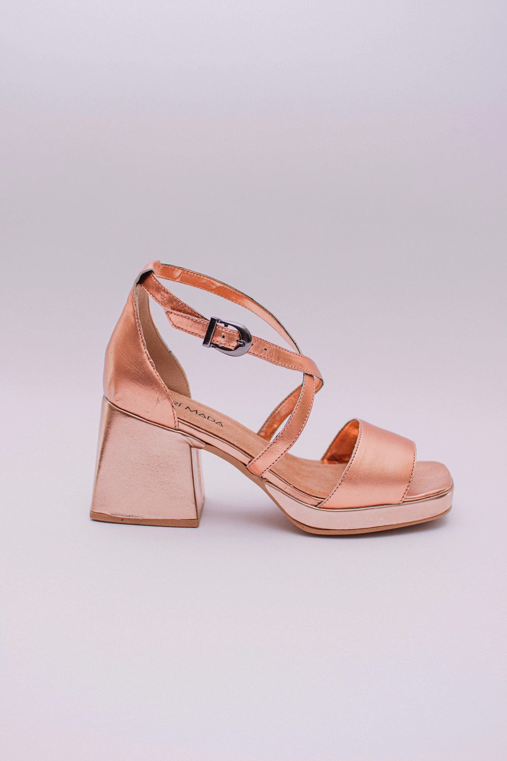 Sandalia Cross