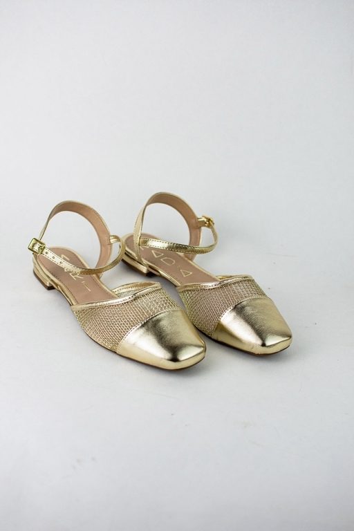 Flat Tita