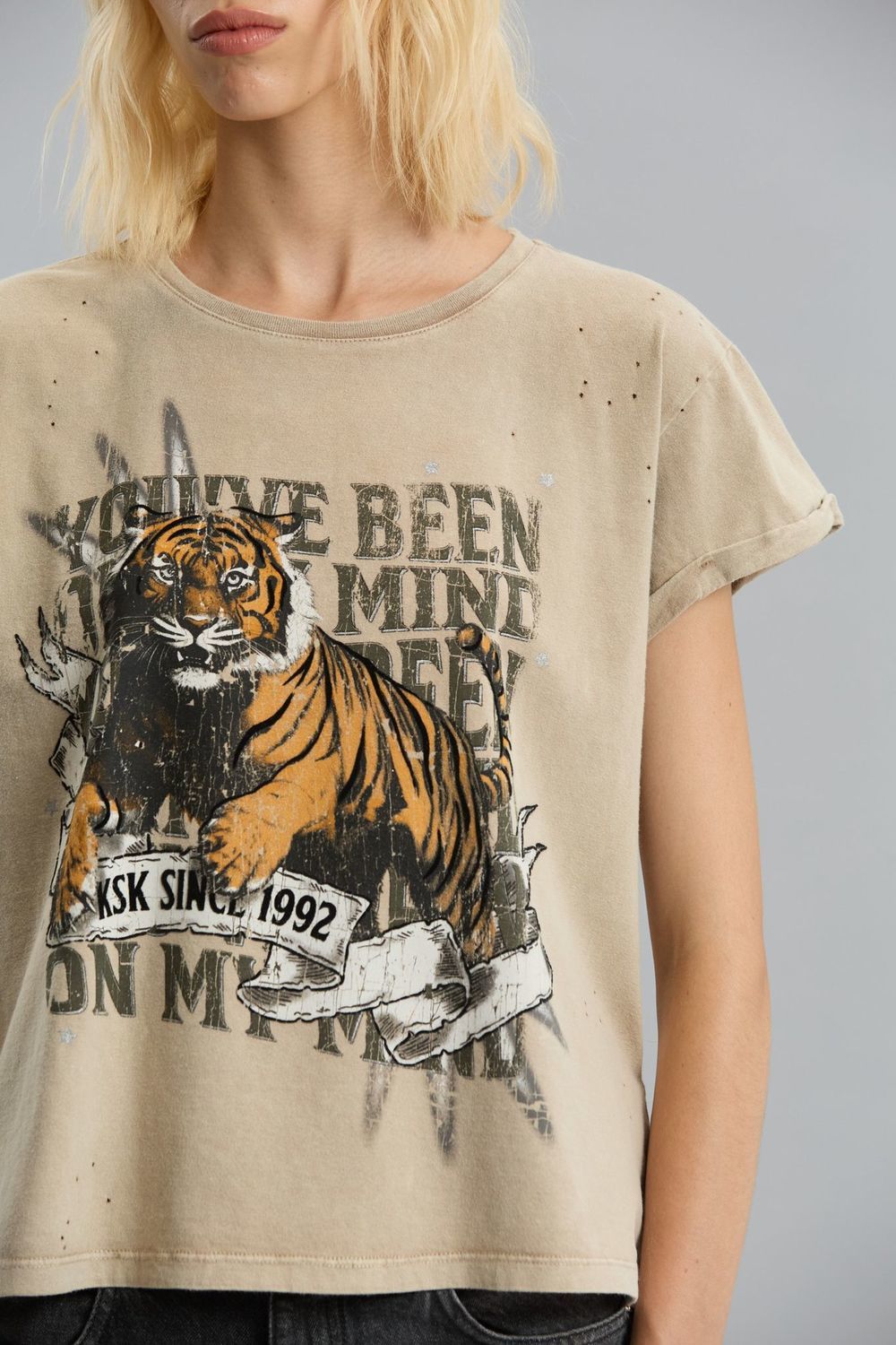 REMERA LONDON CALLING CLEAR
