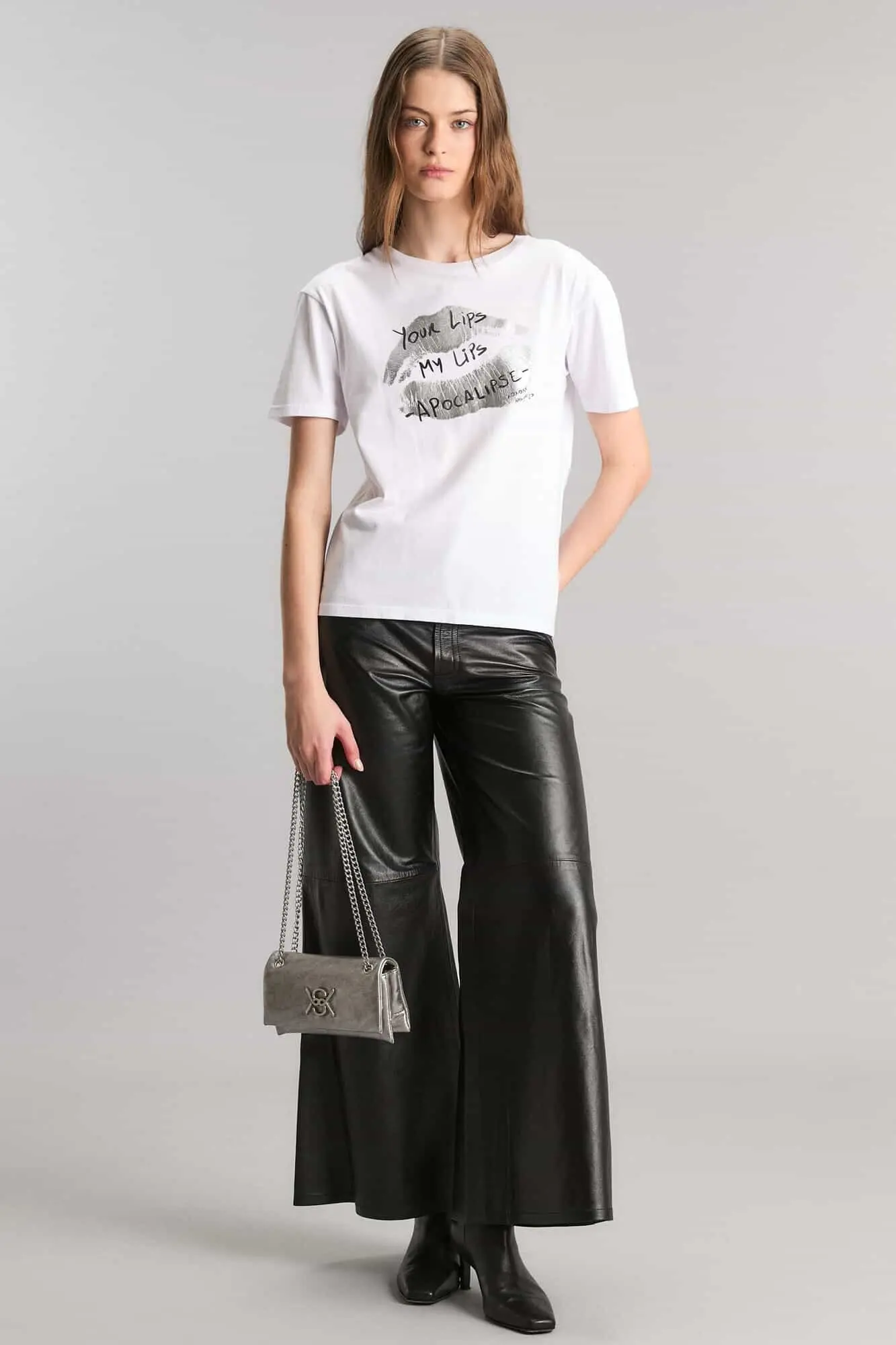REMERA YOUR LIPS GLOW