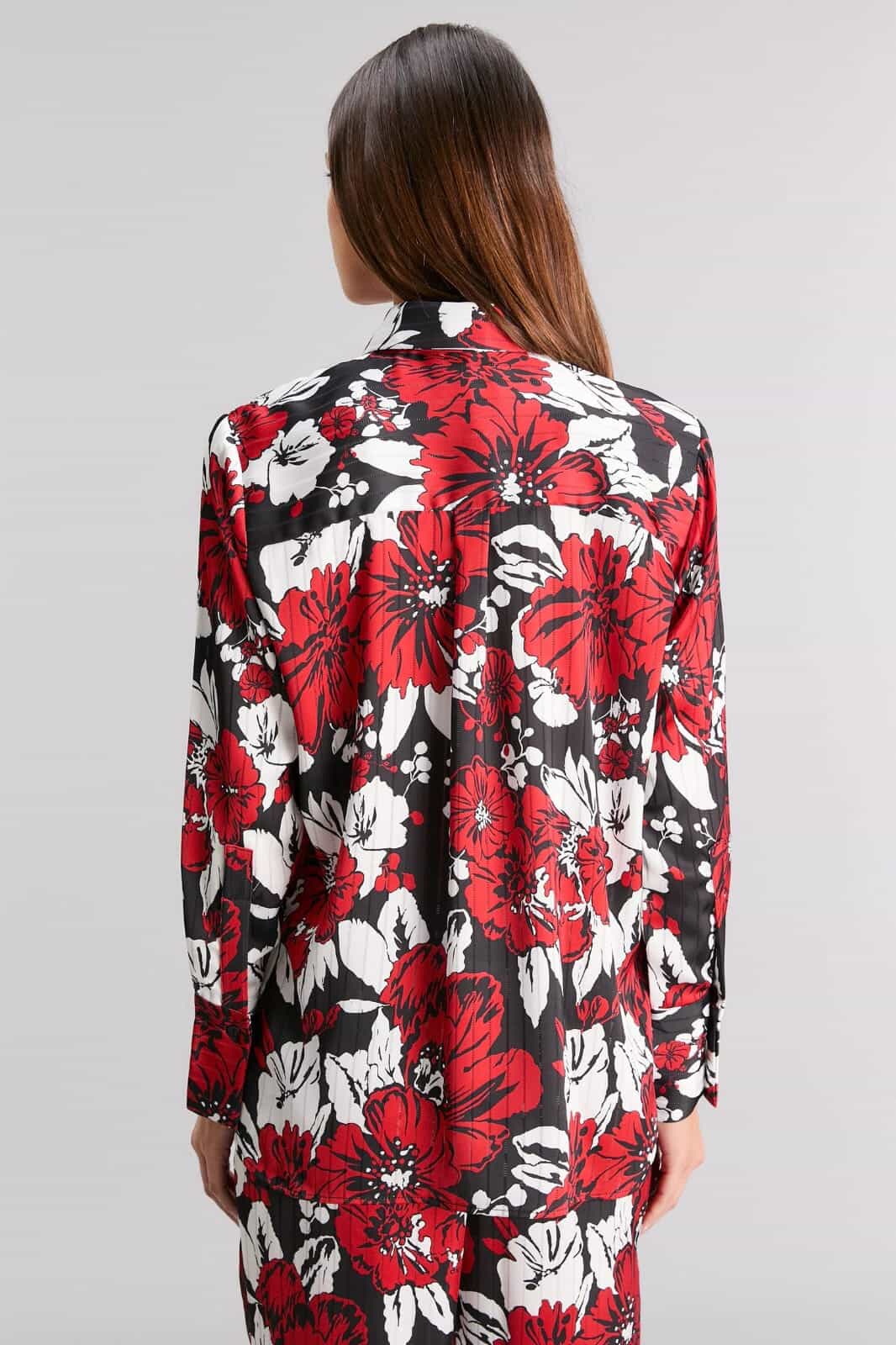 CAMISA TALKING ABOUT