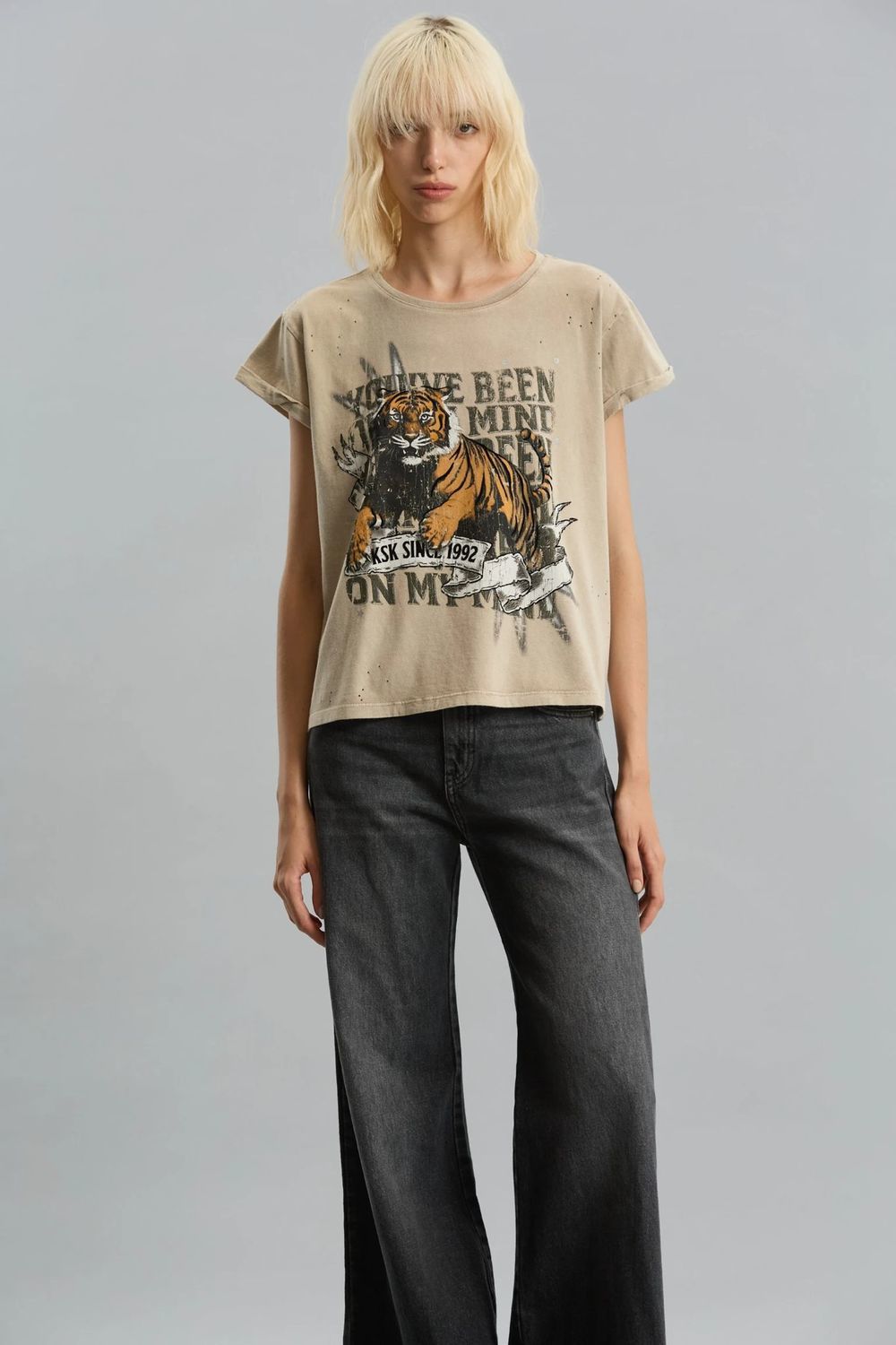 REMERA LONDON CALLING CLEAR