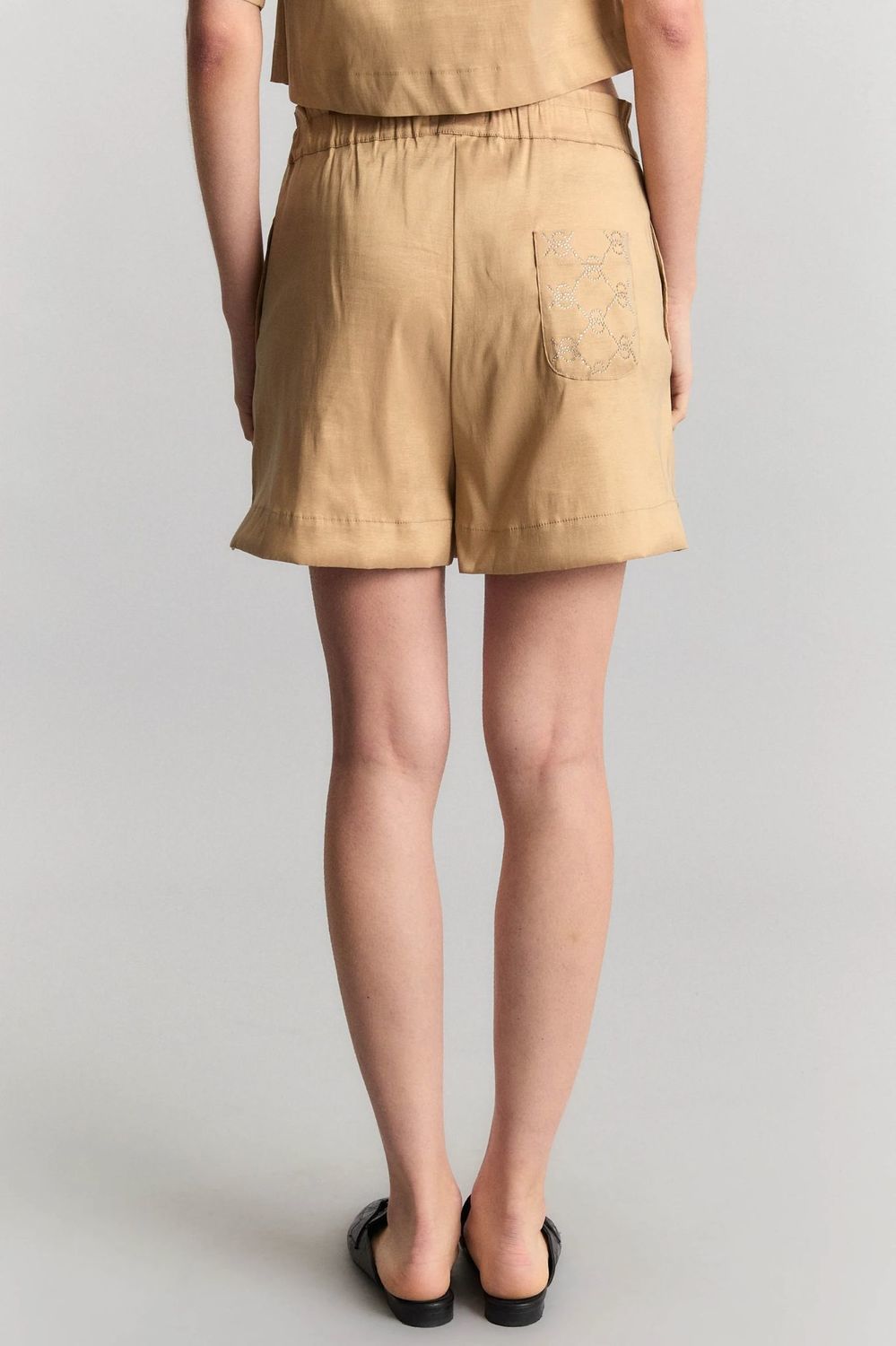 SHORT JUST BE