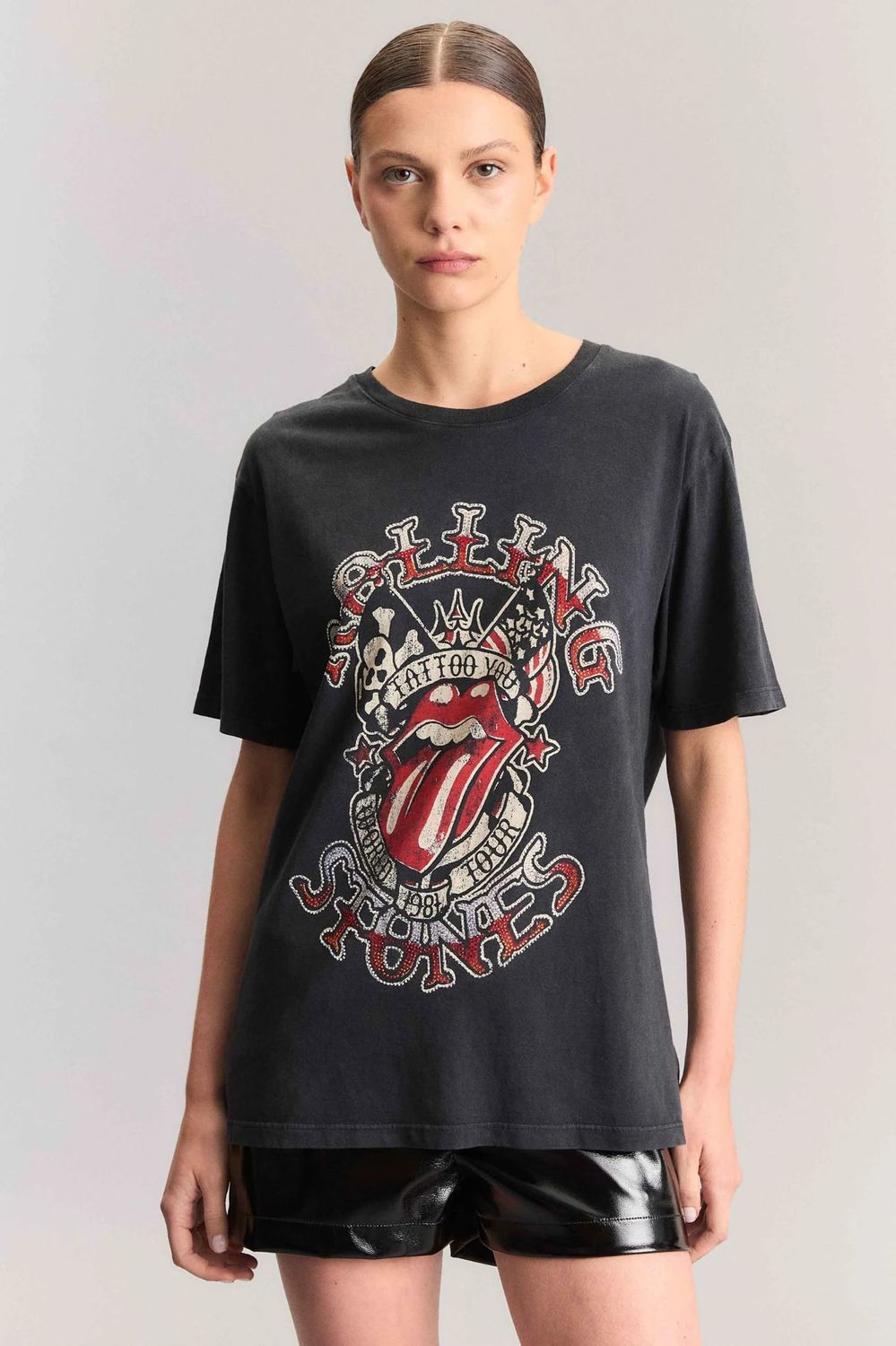 REMERA PAINT IT BLACK SHINY