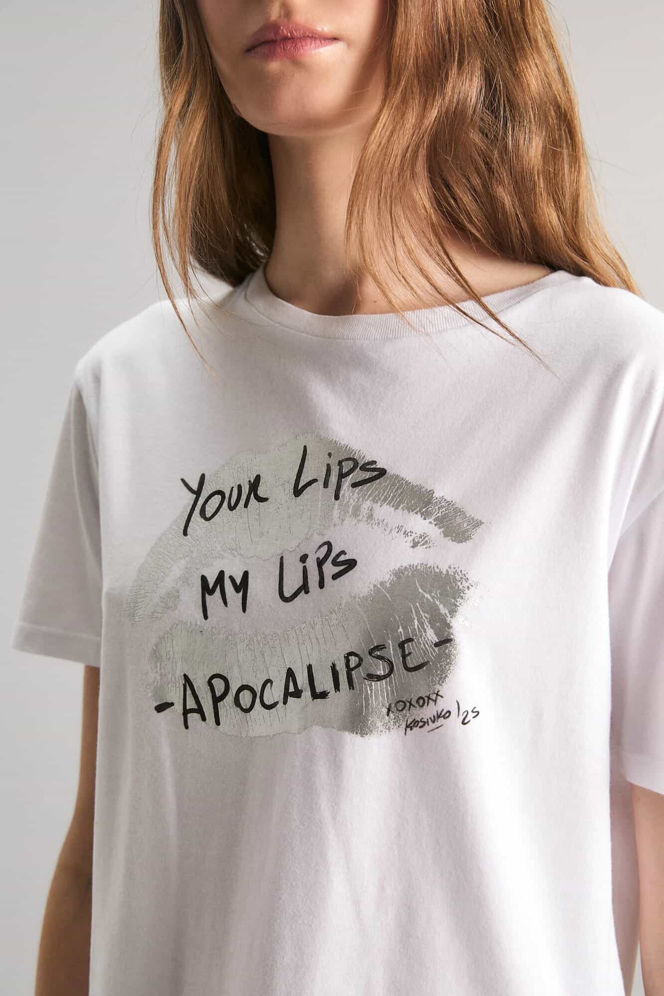 REMERA YOUR LIPS GLOW