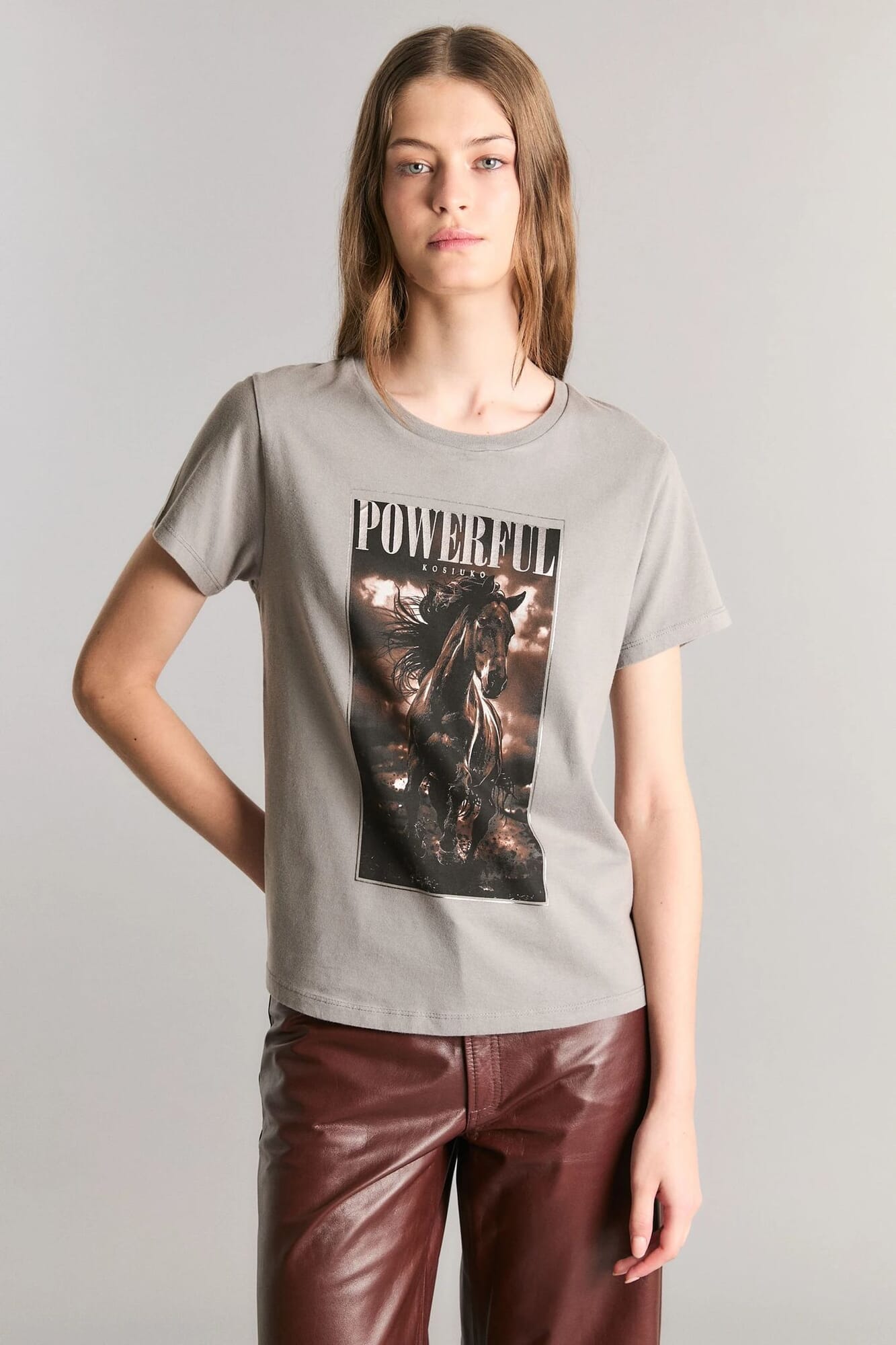 REMERA POWERFUL