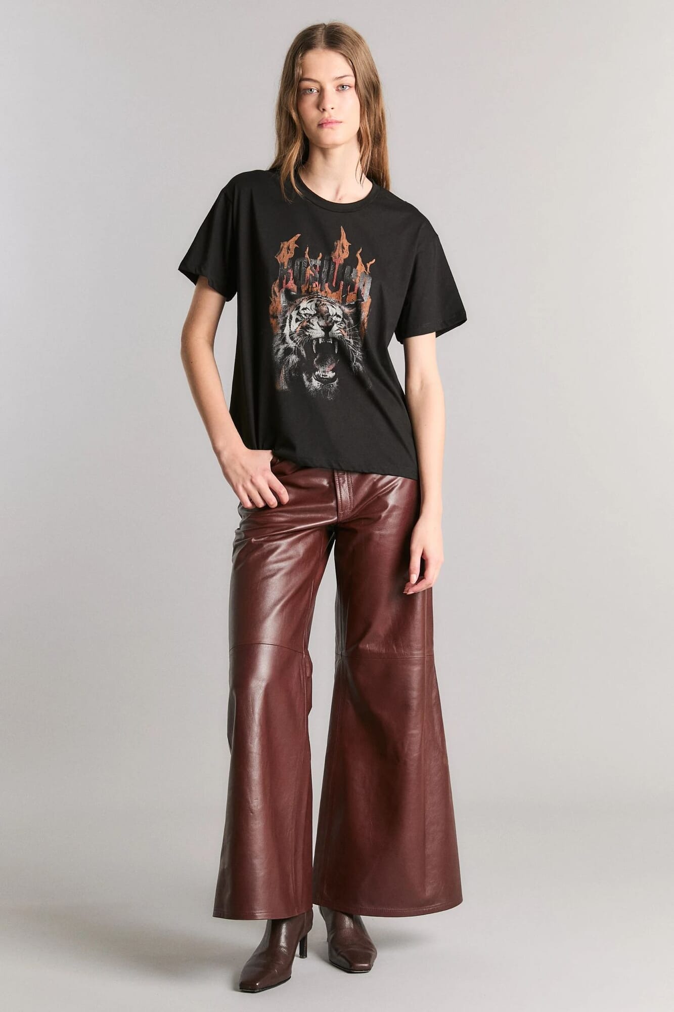 REMERA TIGER FIRE