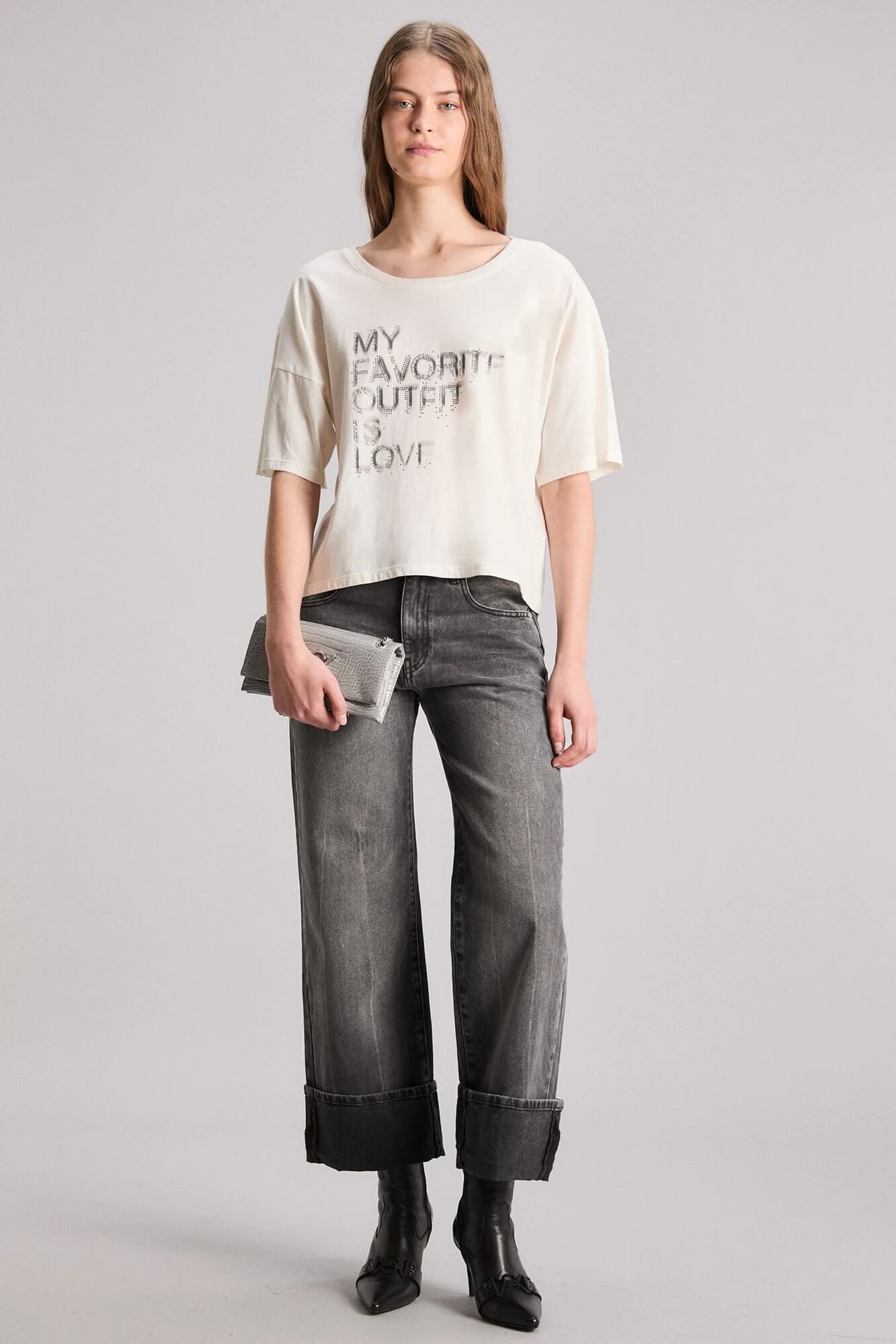 REMERA FAVORITE OUTFIT