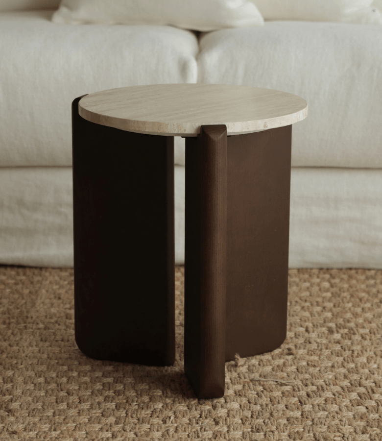 MESA LATERAL VERA CHOCOLATE Y TRAVERTINO