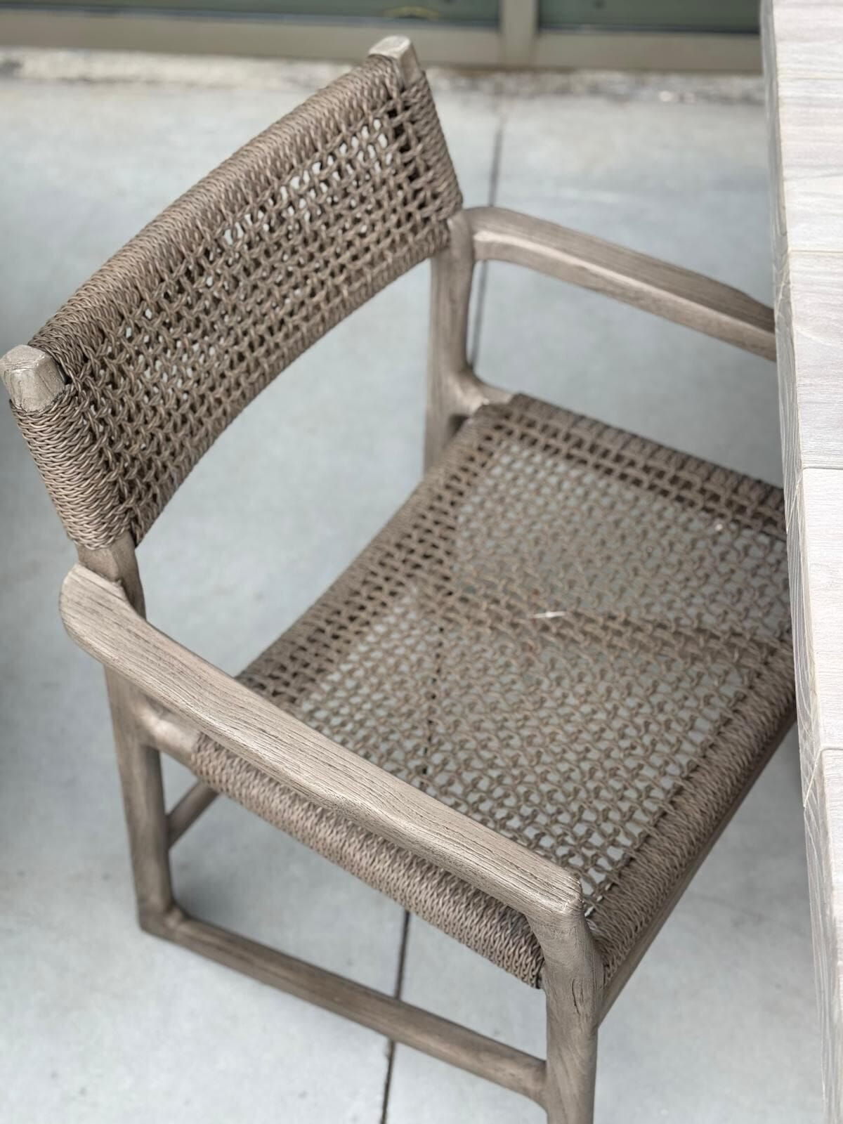 SILLA CARACAS C/BRAZOS TEKA GRIS