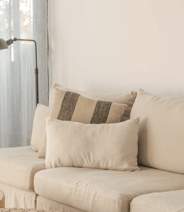  ALMOHADON LINO NATURAL 50X50 FRANJAS NEG