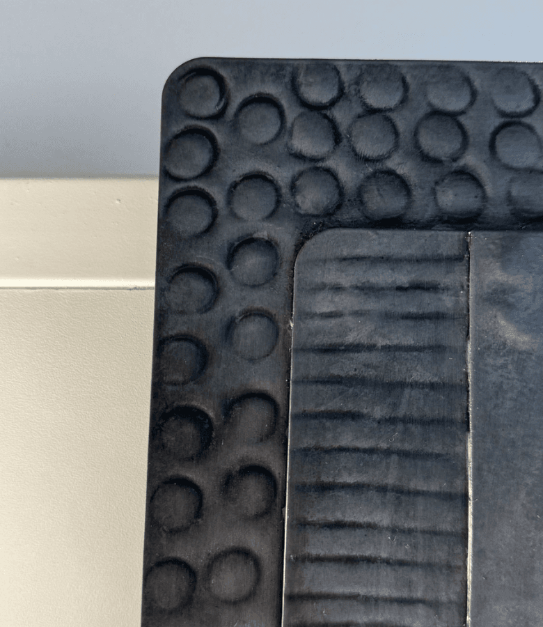 L. PARED EMA DISTRESSED GREY 
