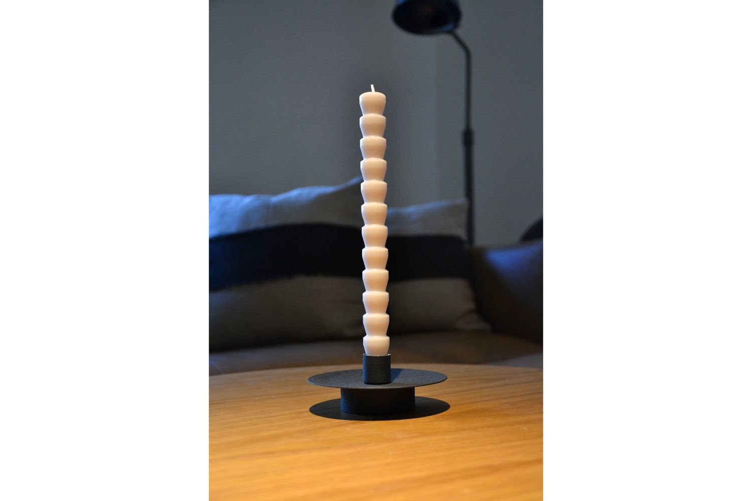 CANDELABRO THOMAS GRIS