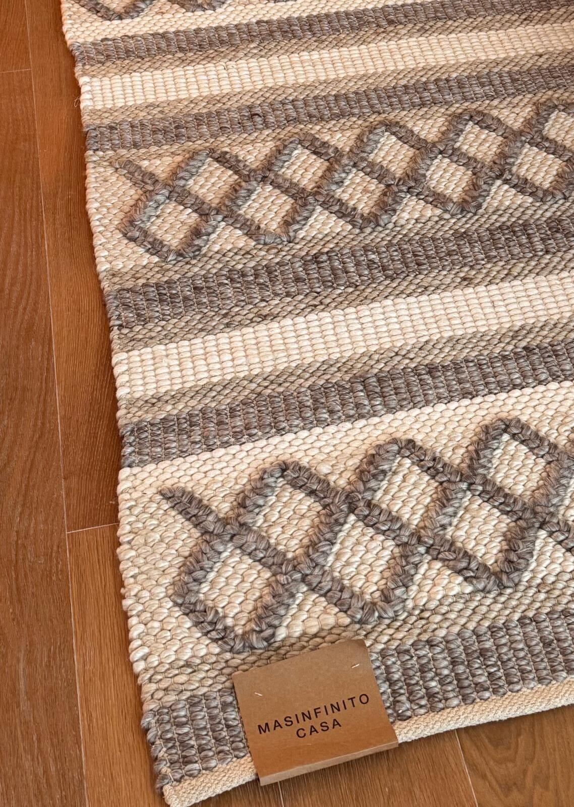 ALFOMBRA LANA BORDADA FRANJAS NATURAL TAUPE