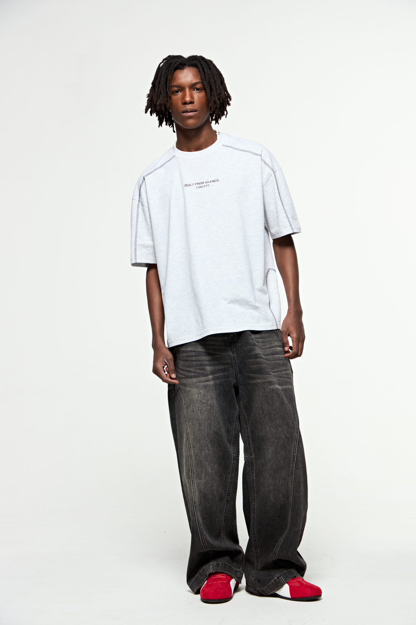 REMERA BOXY FRAME