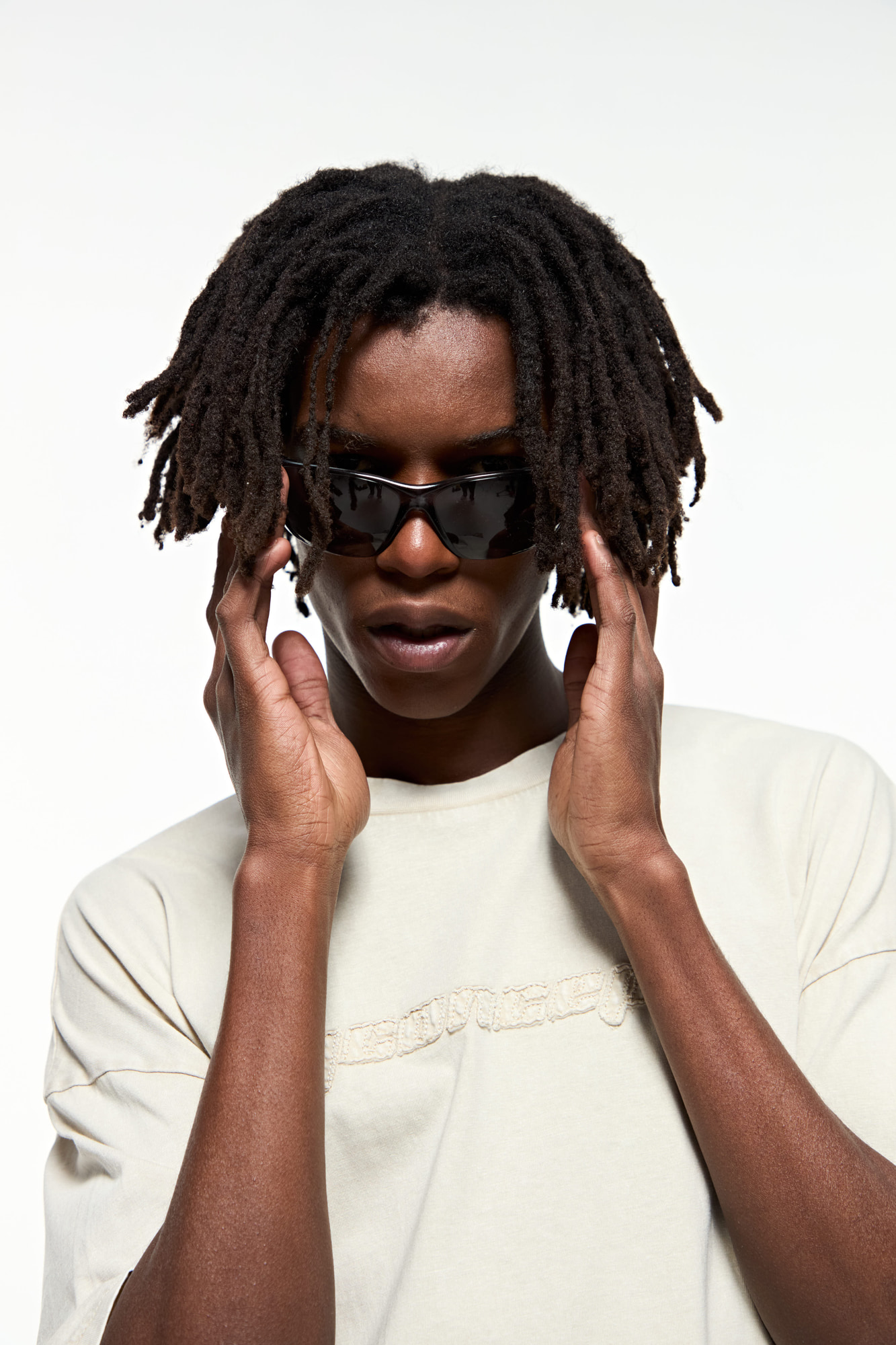 REMERA BOXY ASCENT