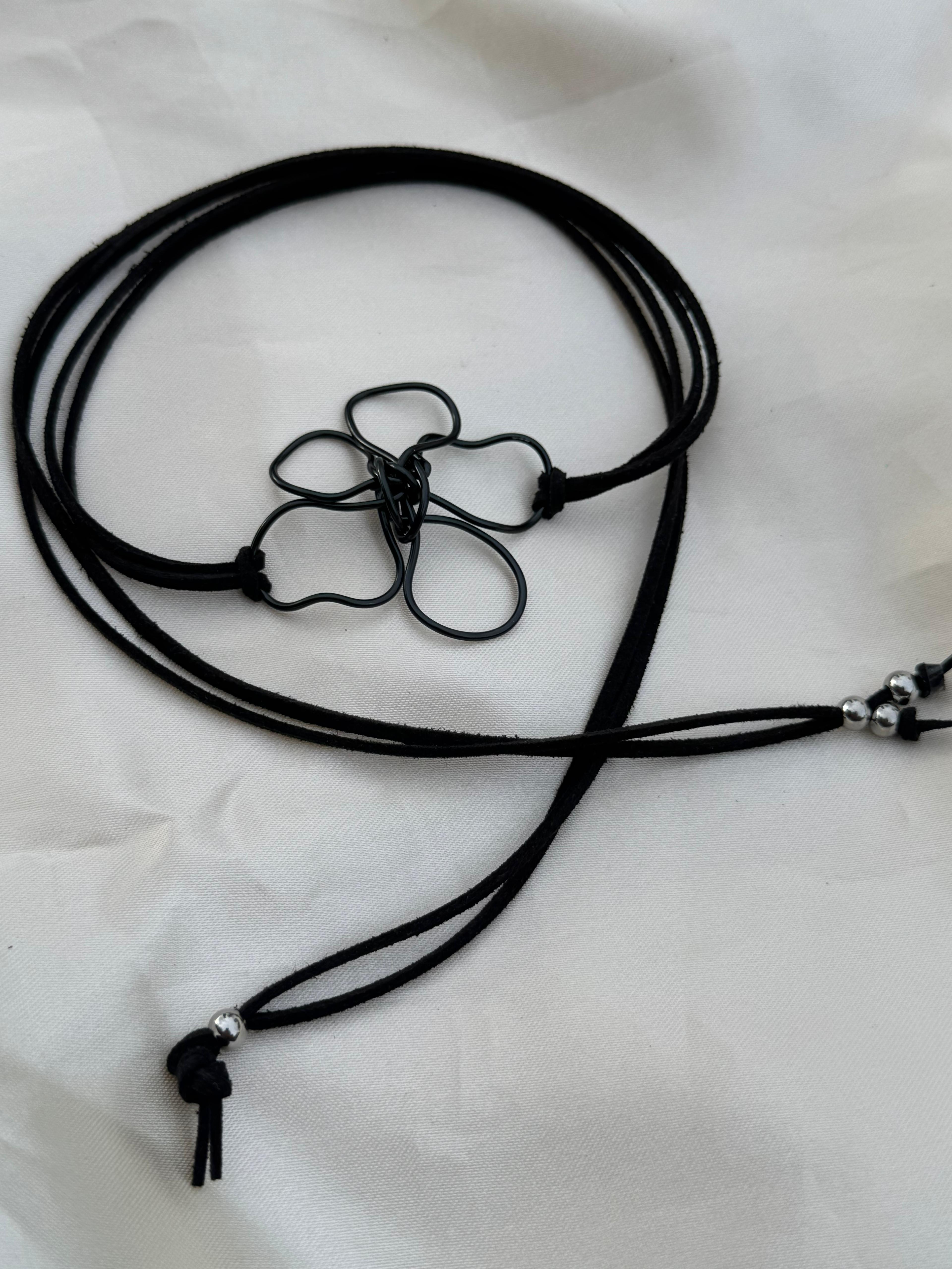Gaia Choker Black