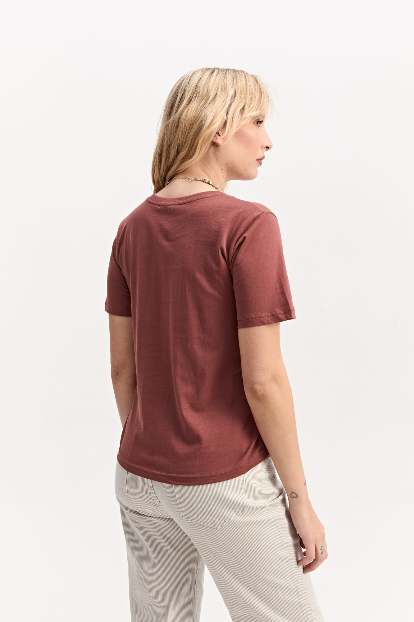 REMERA V BADUK