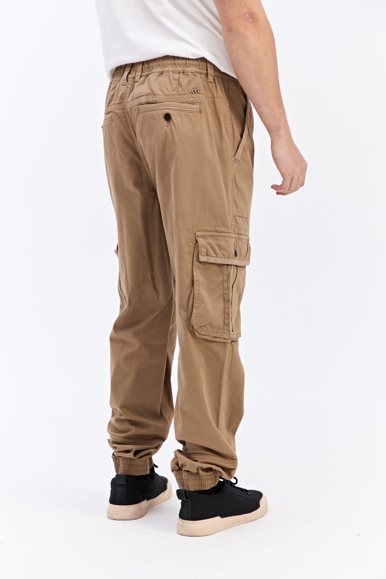 PANTALÓN CARGO MAVRO