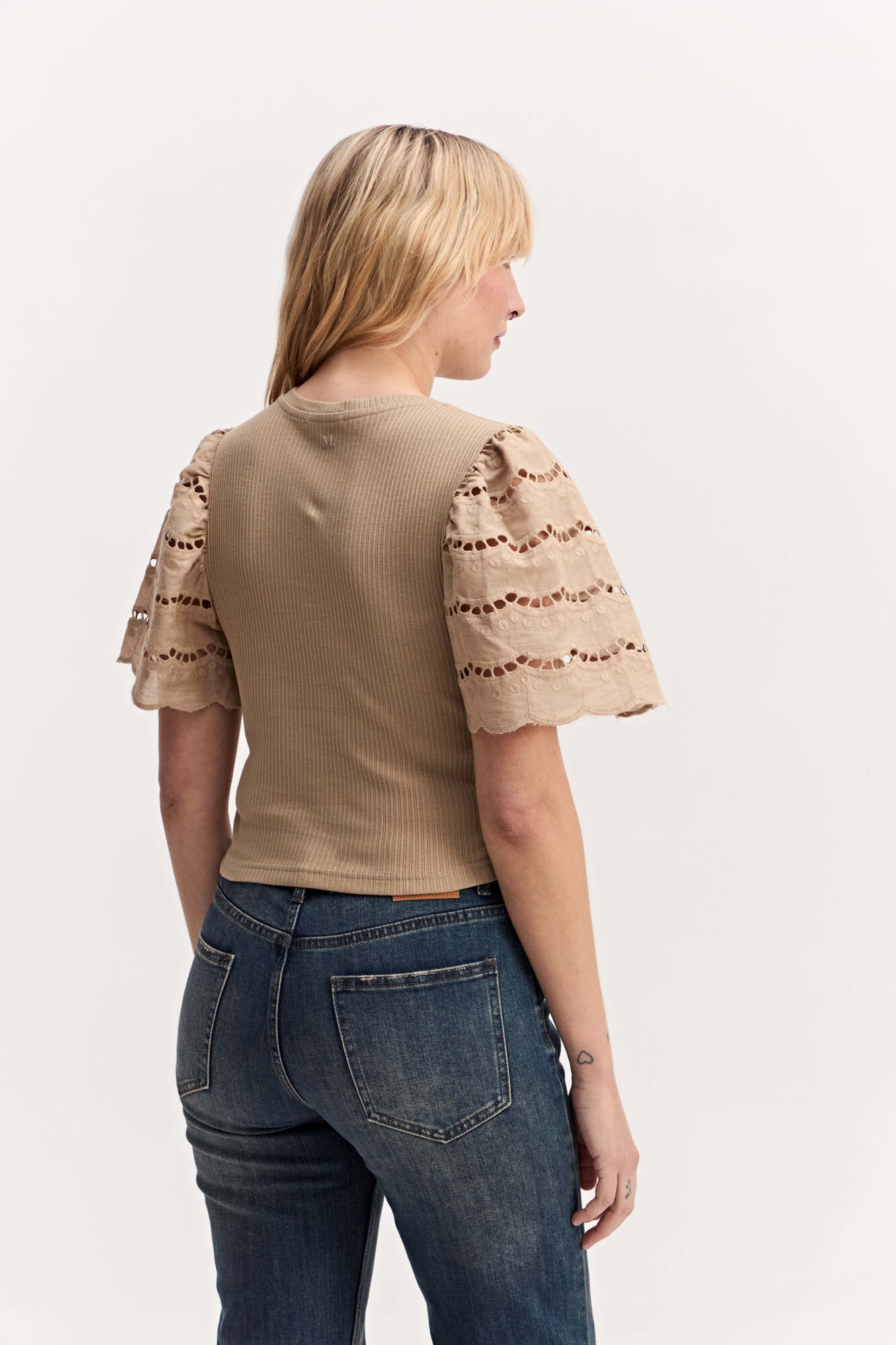 REMERA ROSITA