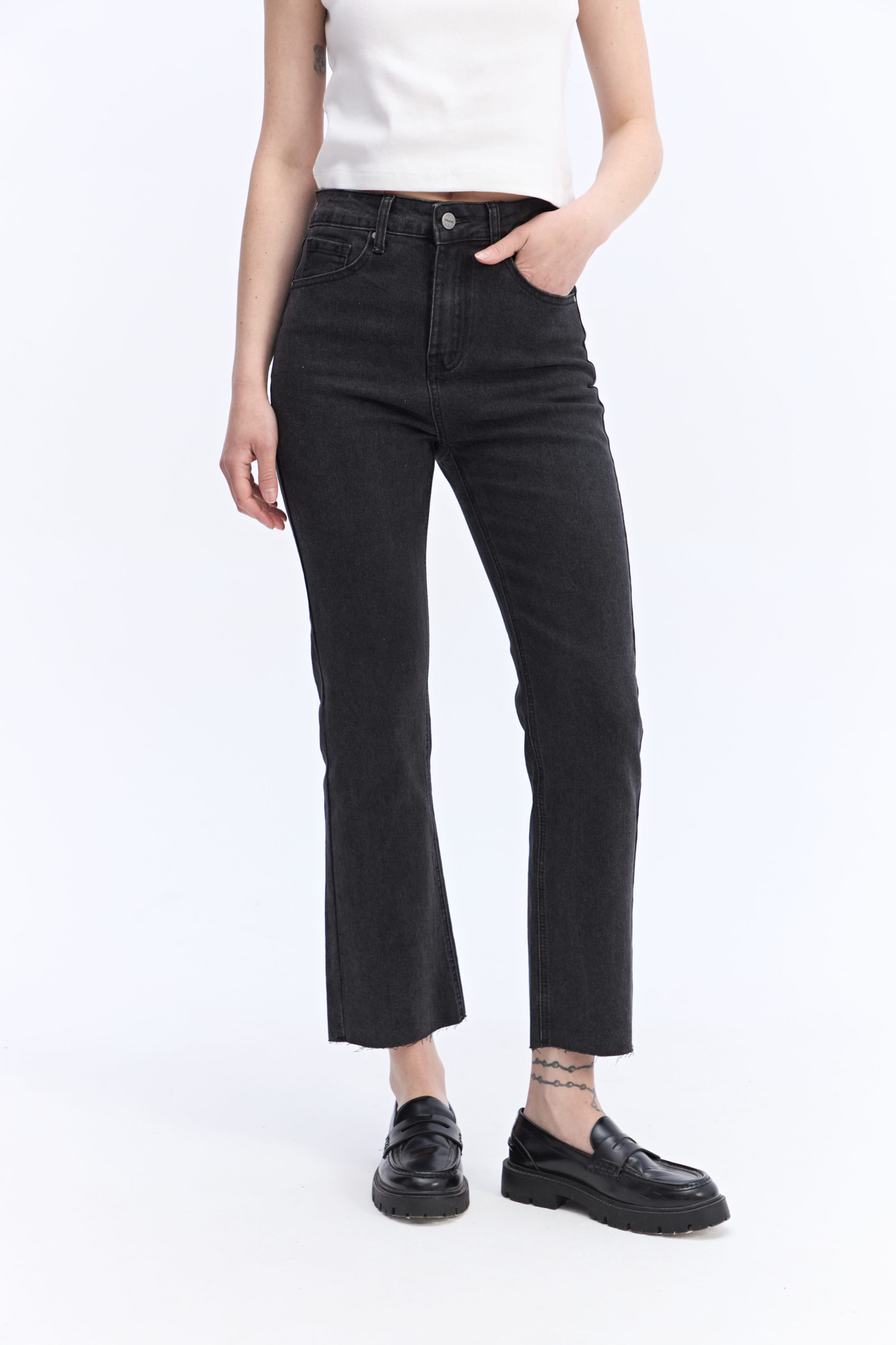 JEAN STRAIGHT MARGARET