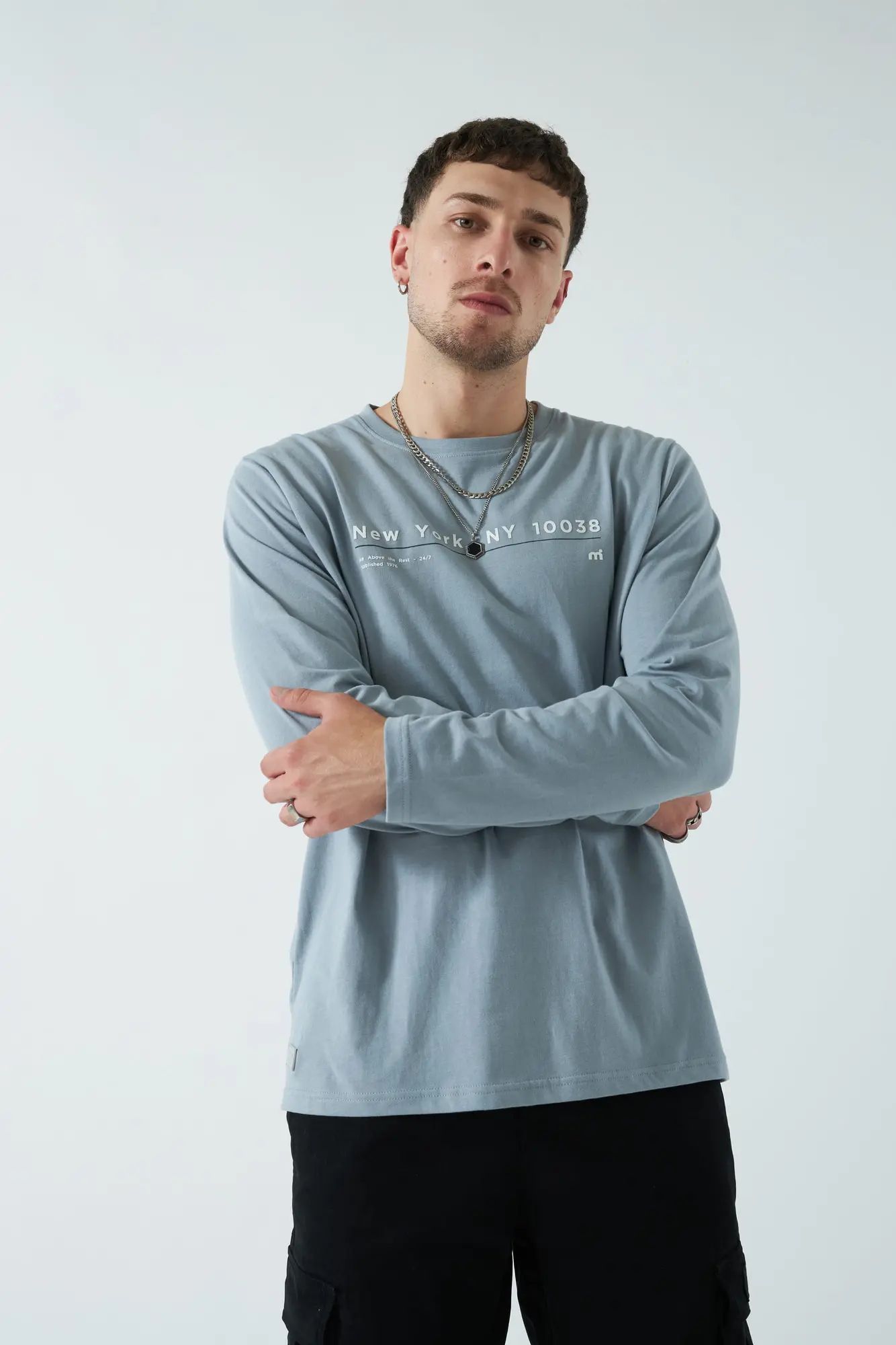 REMERA MANGA LARGA PUNO