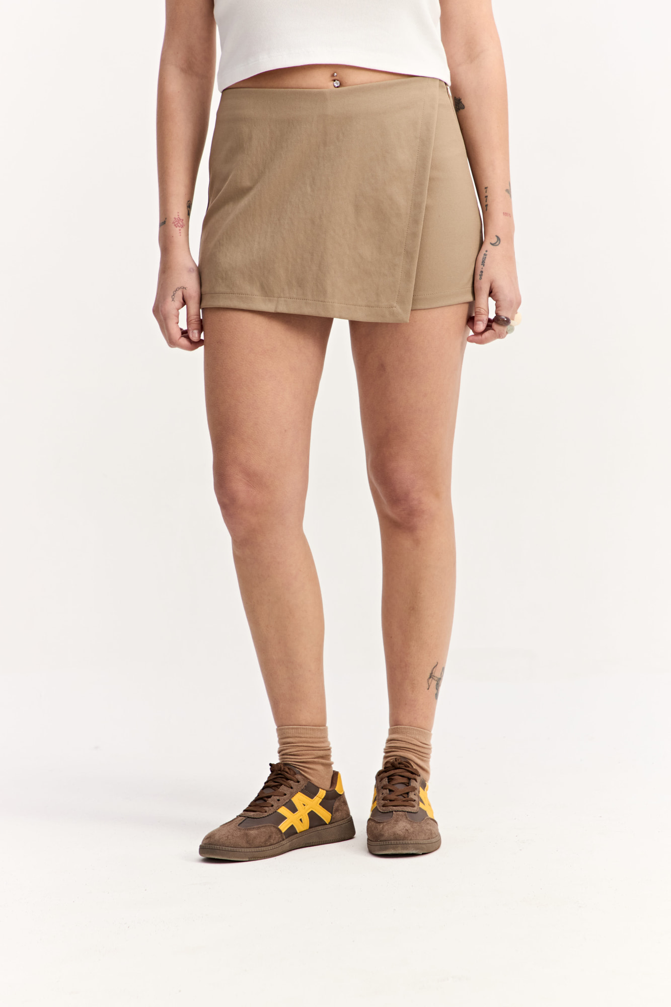 SHORT POLLERA OFIN