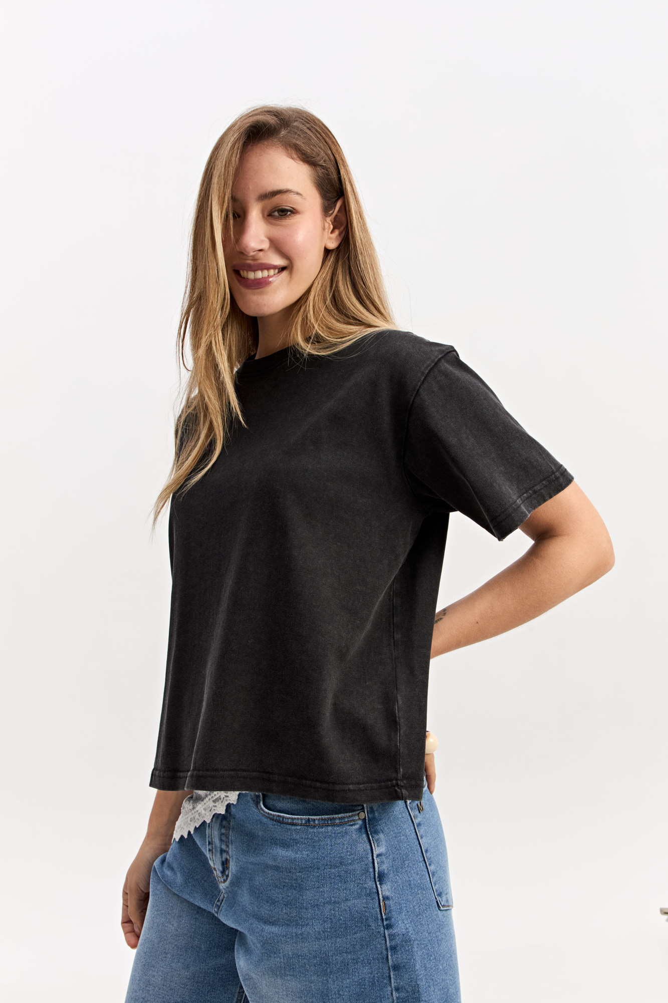 REMERA OVERSIZE LUNIL
