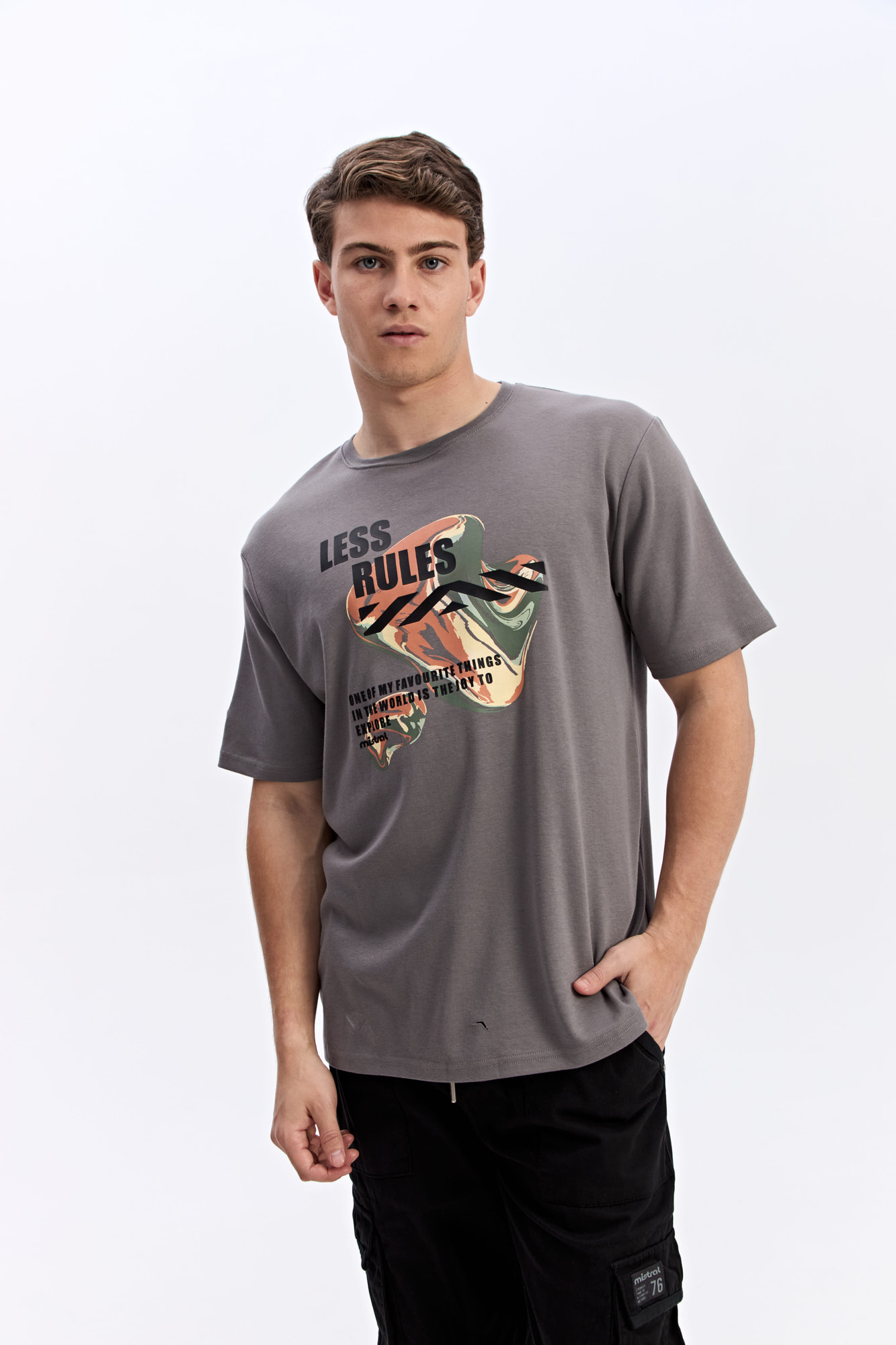 REMERA GUST
