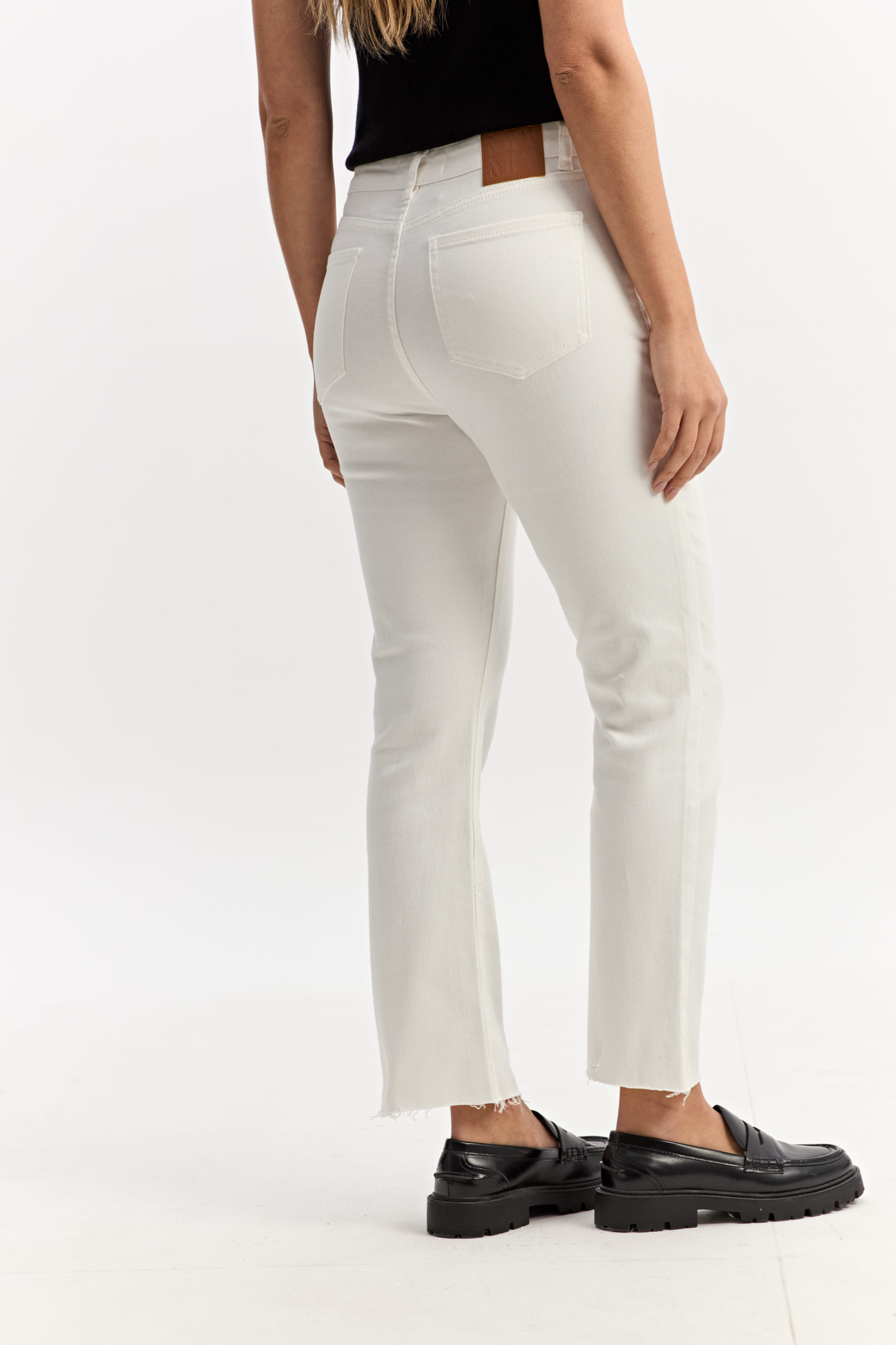 JEAN STRAIGHT MARGARET