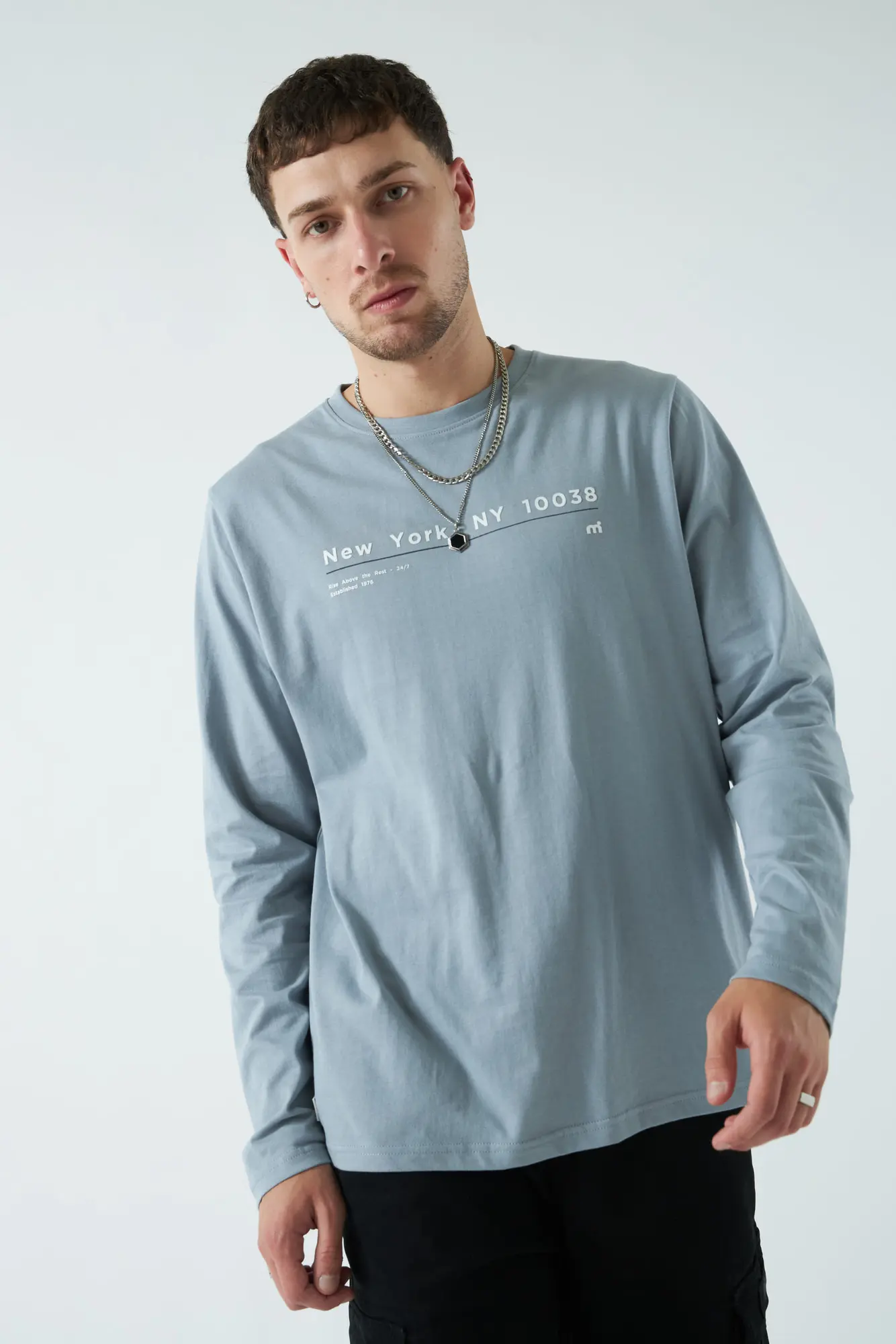 REMERA MANGA LARGA PUNO