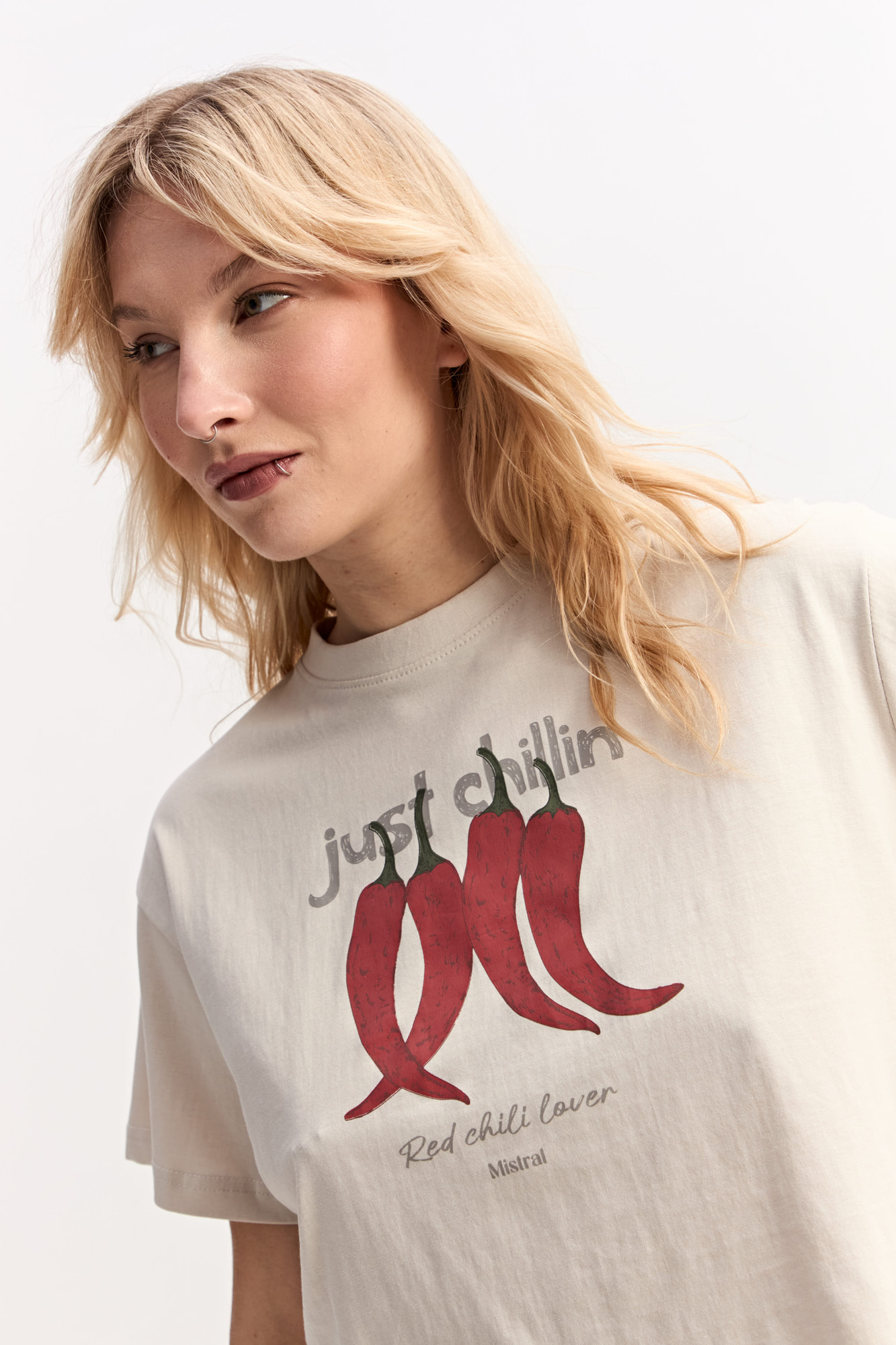 REMERA OVERSIZE CHILL