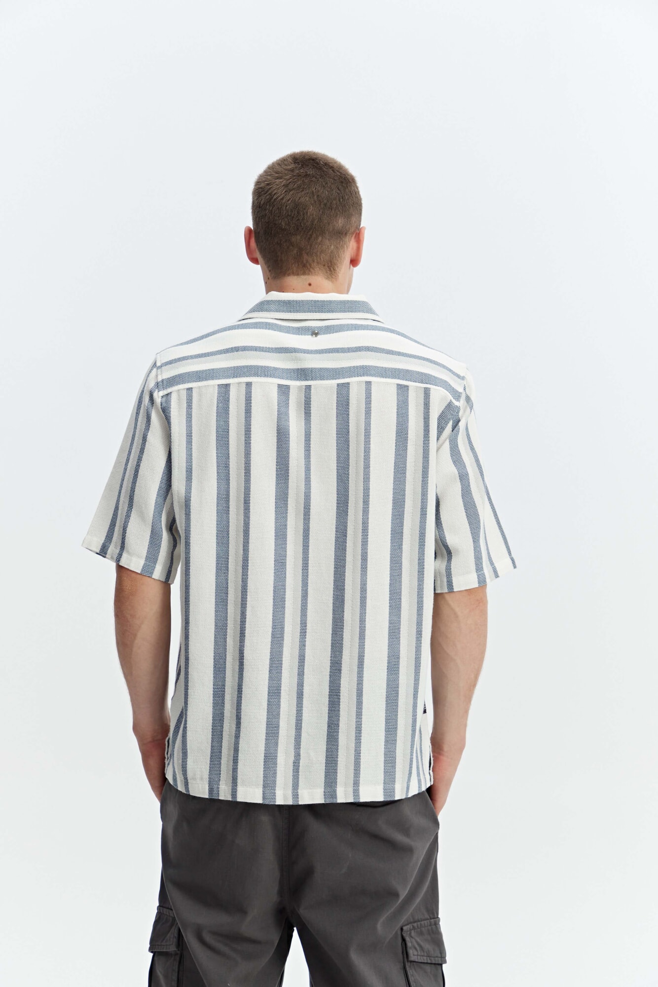CAMISA MANGA CORTA OVERSIZE SYNTRA