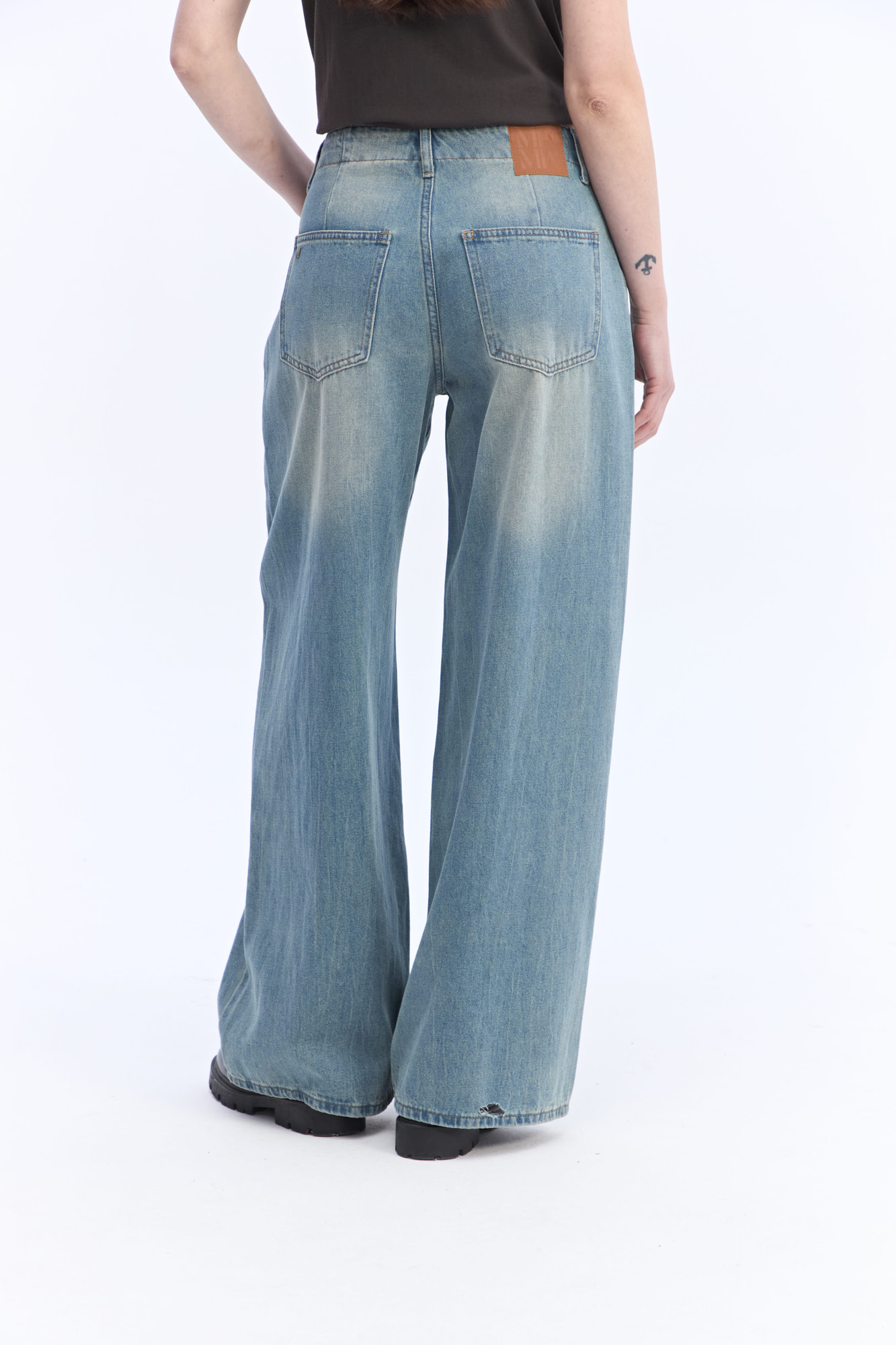 JEAN WIDE LEG ANNE