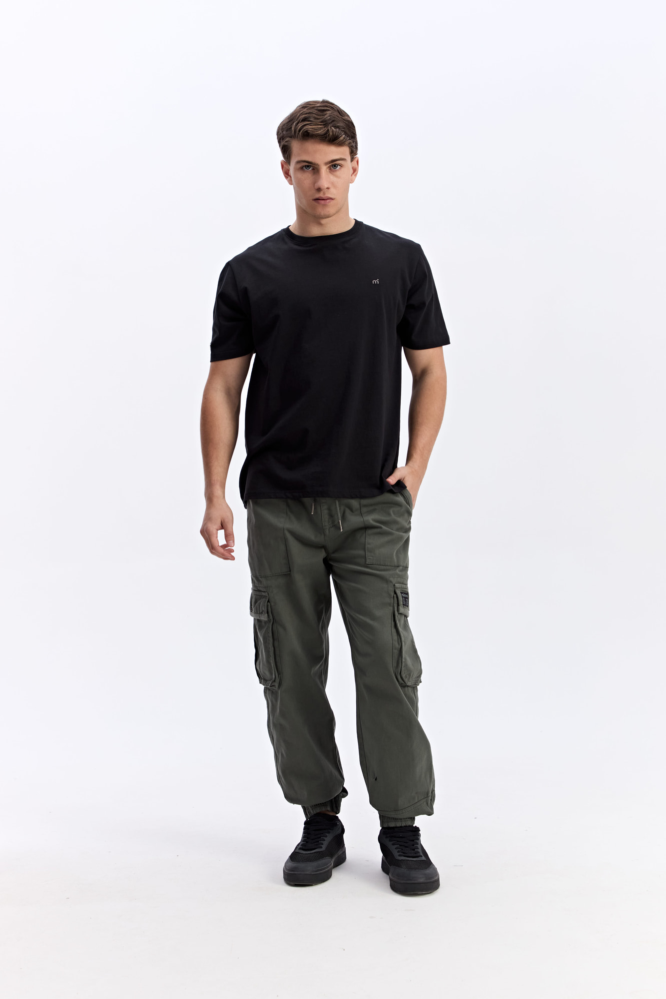 PANTALÓN CARGO MAVRO