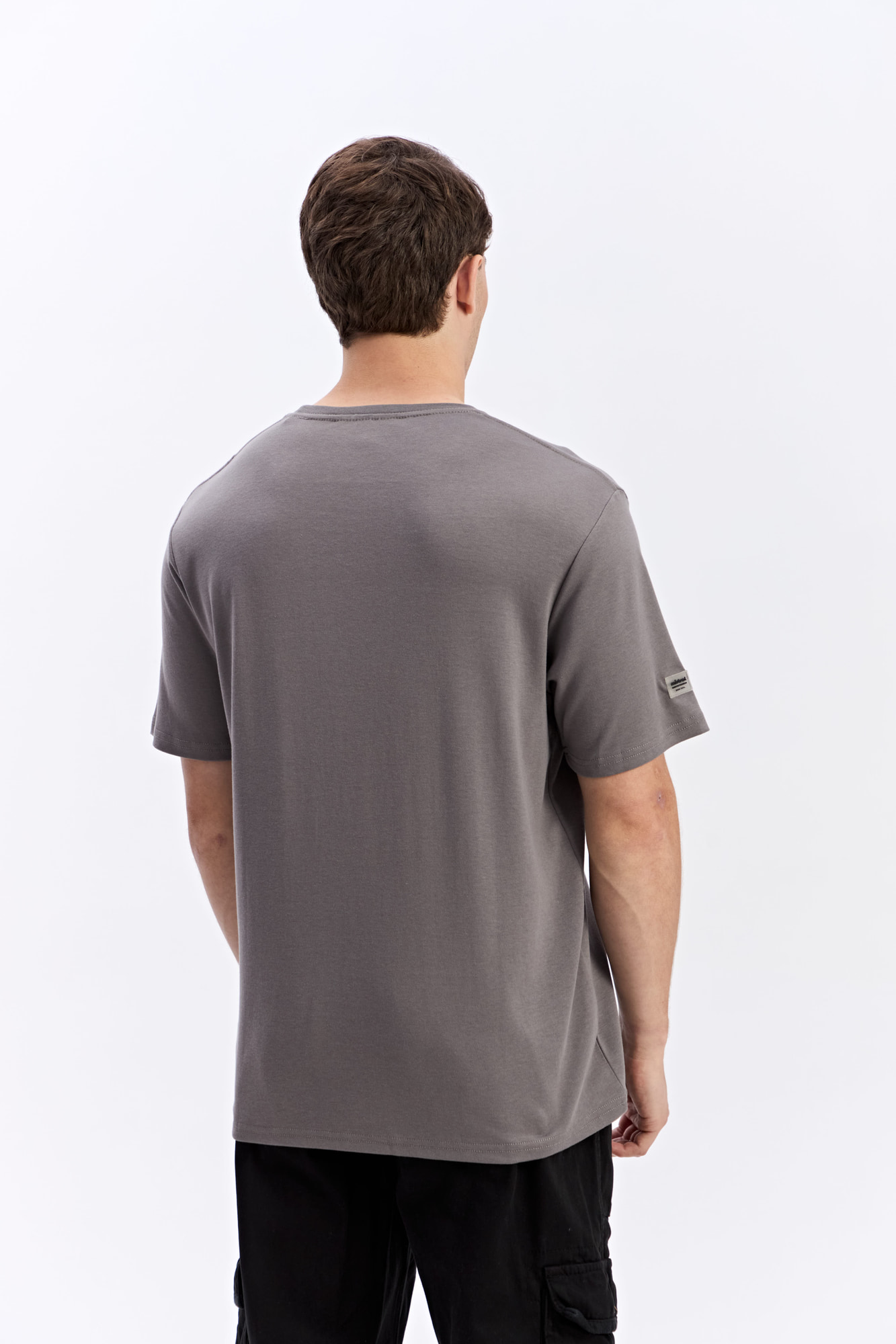 REMERA GUST